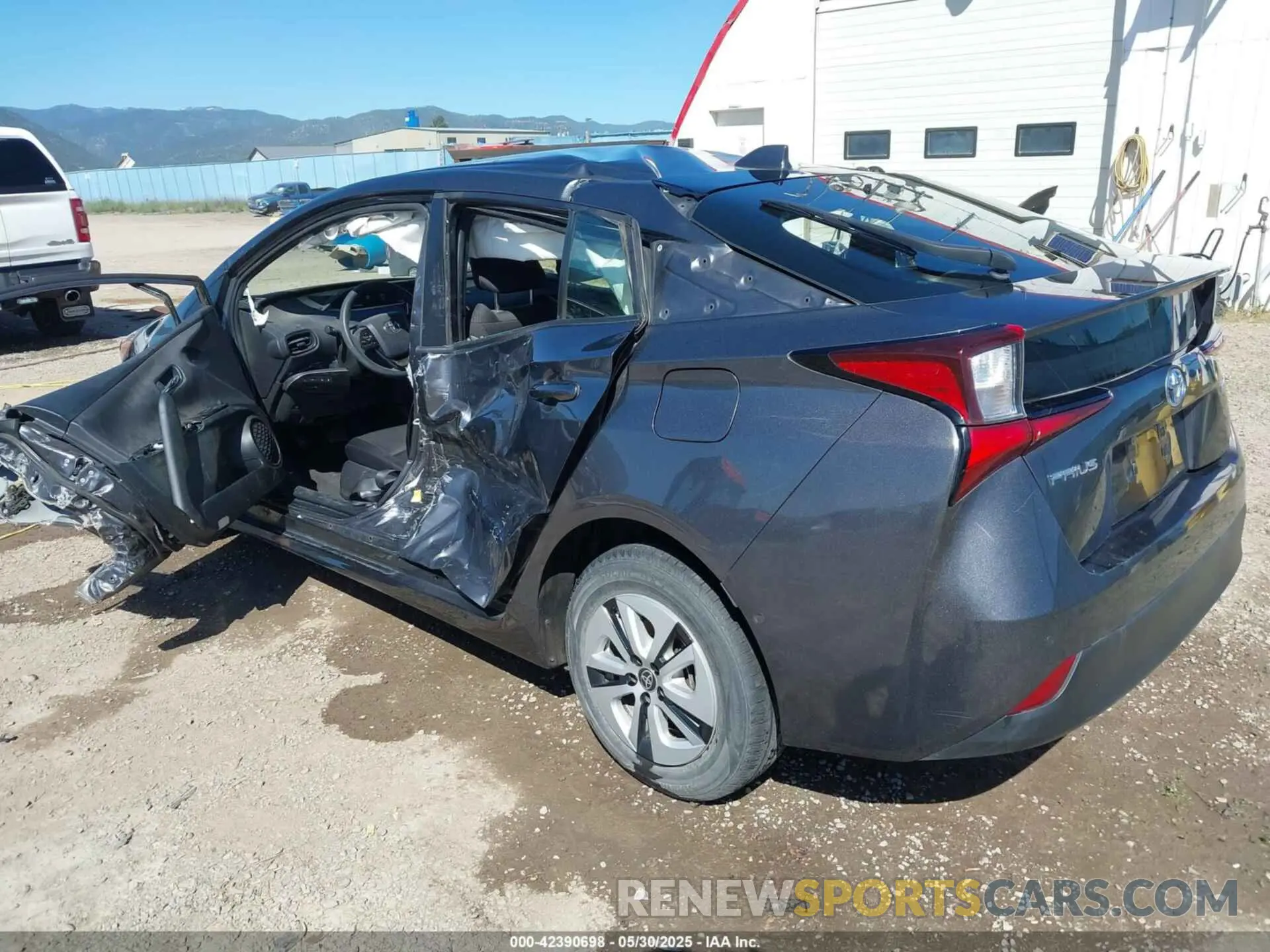 3 Фотография поврежденного автомобиля JTDKAMFU0M3151559 TOYOTA PRIUS 2021