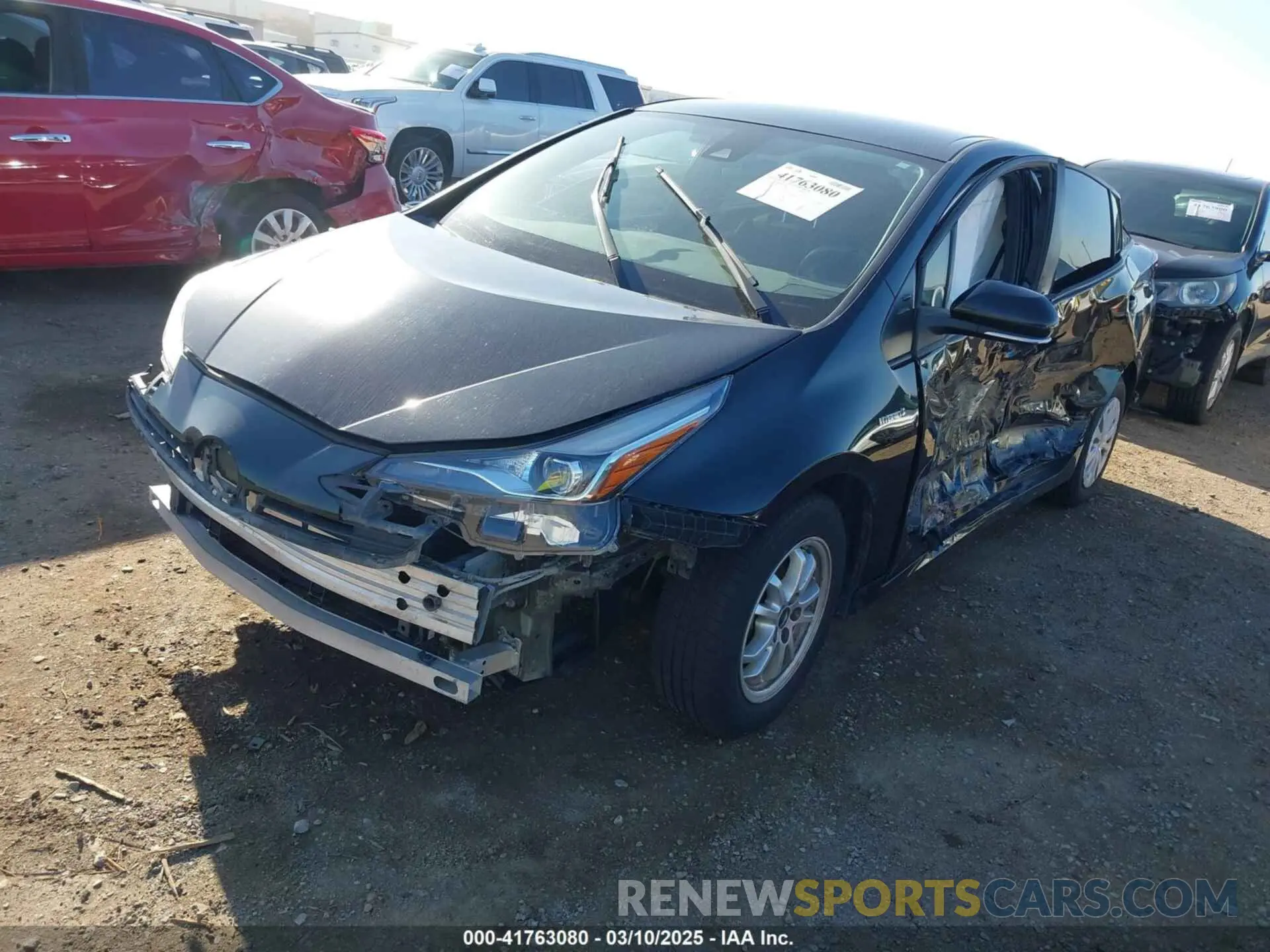 2 Фотография поврежденного автомобиля JTDKAMFU1M3134107 TOYOTA PRIUS 2021