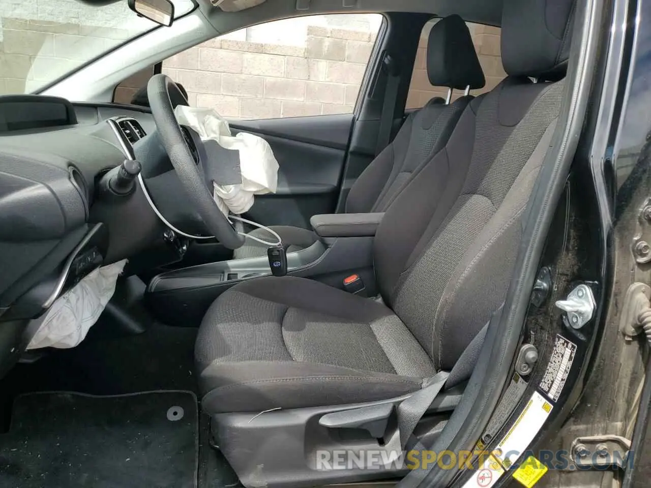 7 Photograph of a damaged car JTDKAMFU2M3152499 TOYOTA PRIUS 2021