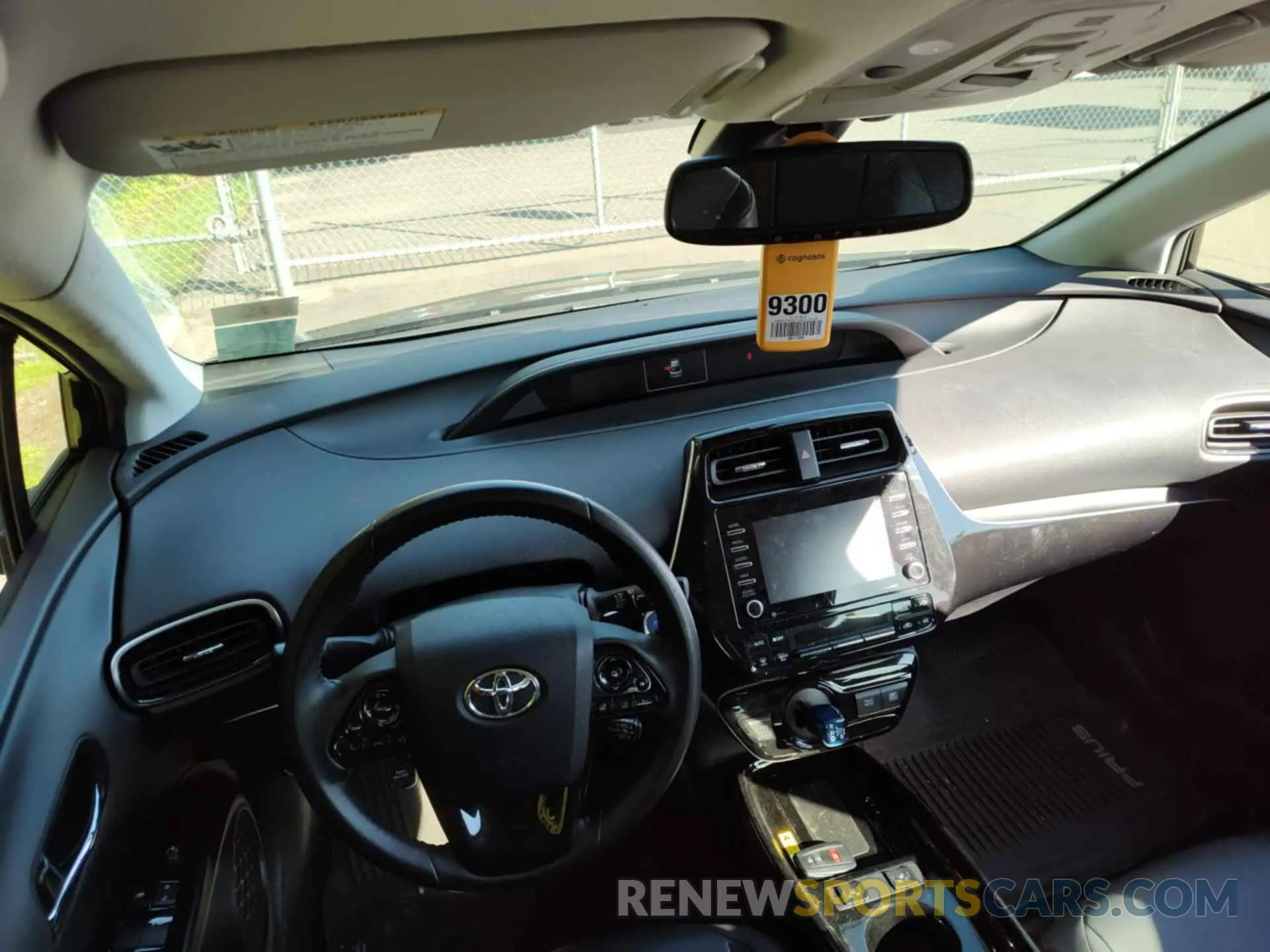 32 Photograph of a damaged car JTDKAMFU4M3136059 TOYOTA PRIUS 2021