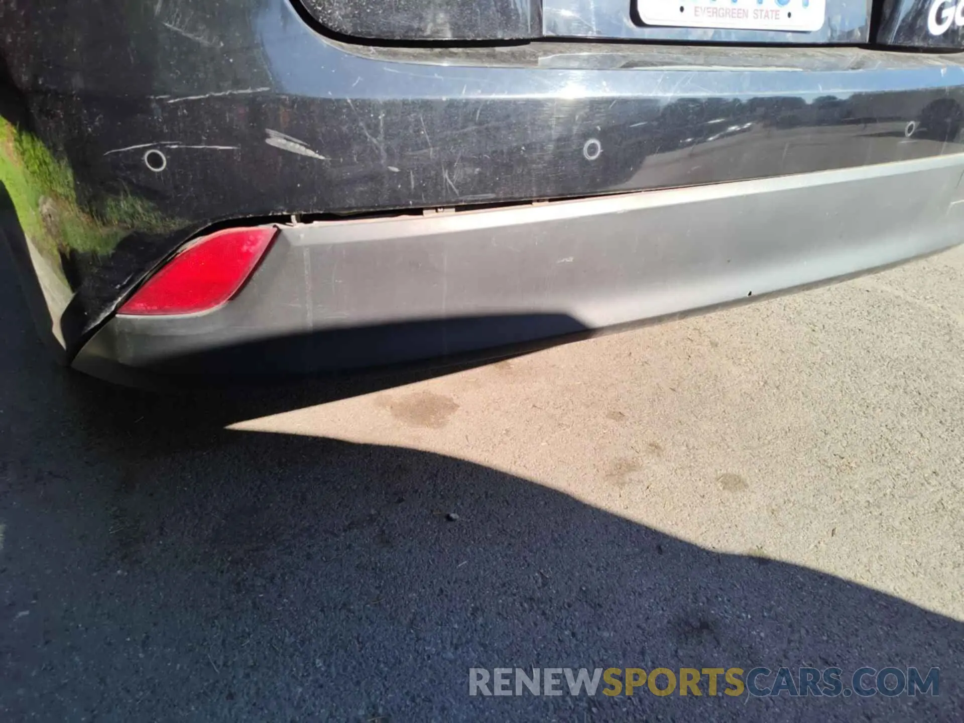 38 Photograph of a damaged car JTDKAMFU4M3136059 TOYOTA PRIUS 2021
