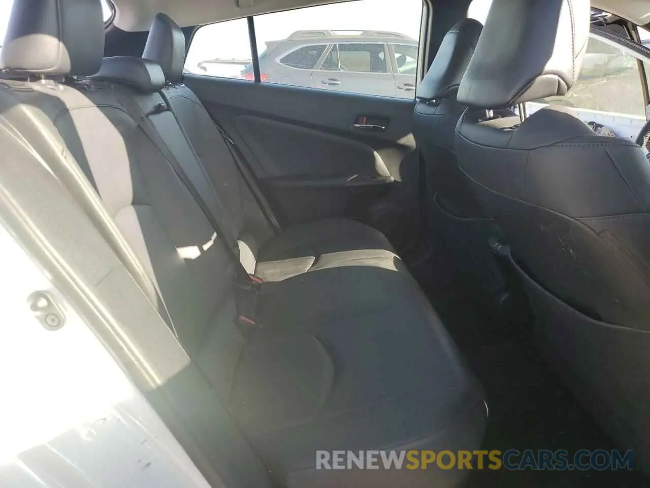 10 Фотография поврежденного автомобиля JTDKAMFU5M3127192 TOYOTA PRIUS 2021