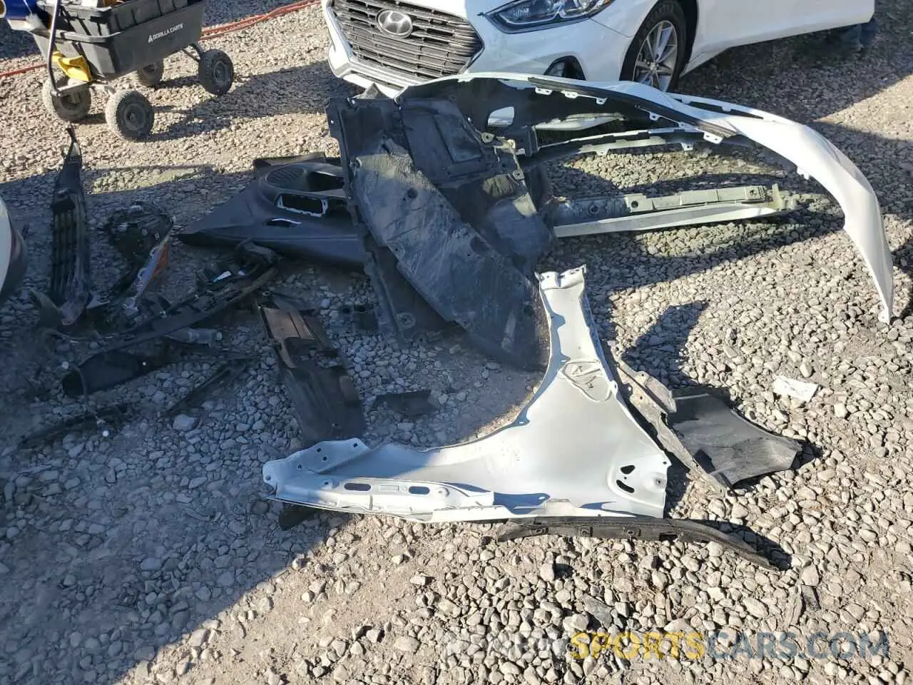 12 Фотография поврежденного автомобиля JTDKAMFU5M3127192 TOYOTA PRIUS 2021