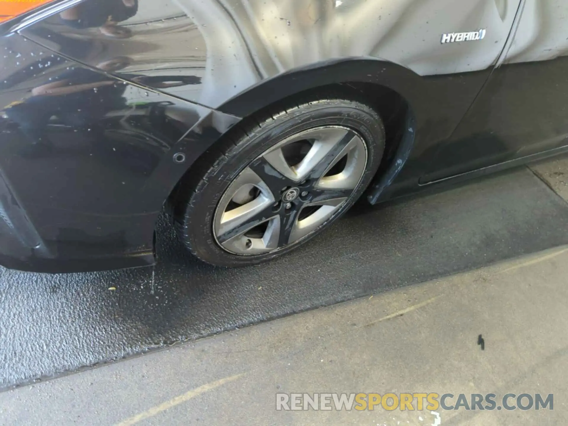 11 Photograph of a damaged car JTDKAMFU5M3136426 TOYOTA PRIUS 2021