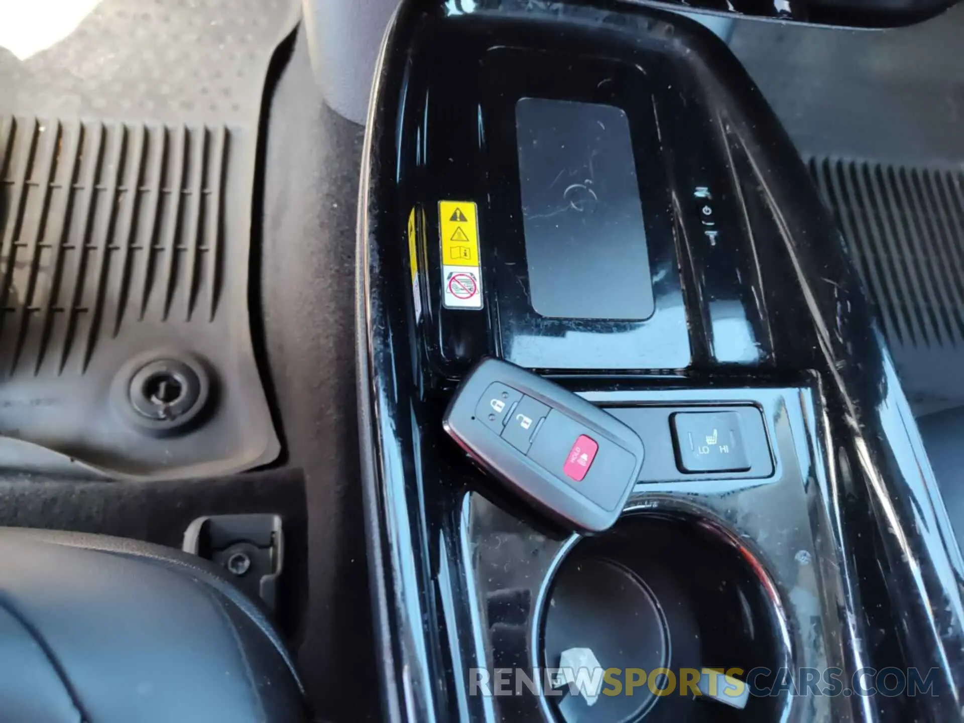 8 Photograph of a damaged car JTDKAMFU5M3136426 TOYOTA PRIUS 2021