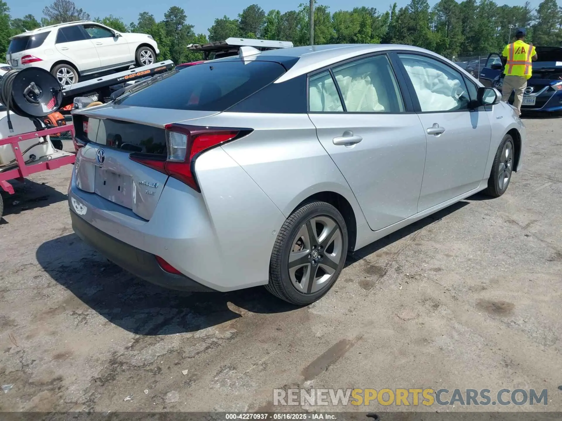 4 Photograph of a damaged car JTDKAMFU5M3137298 TOYOTA PRIUS 2021