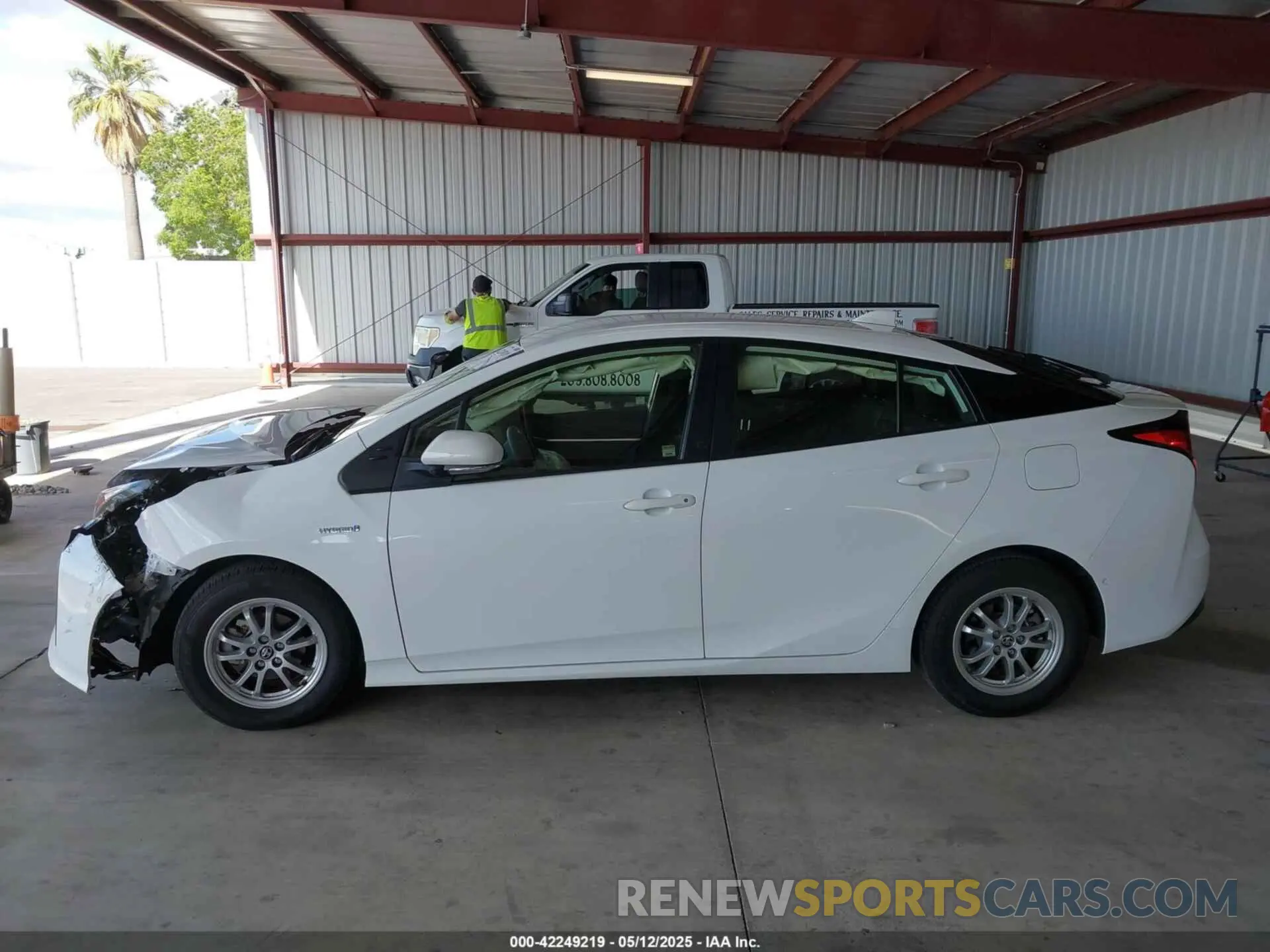 14 Фотография поврежденного автомобиля JTDKAMFU5M3146342 TOYOTA PRIUS 2021