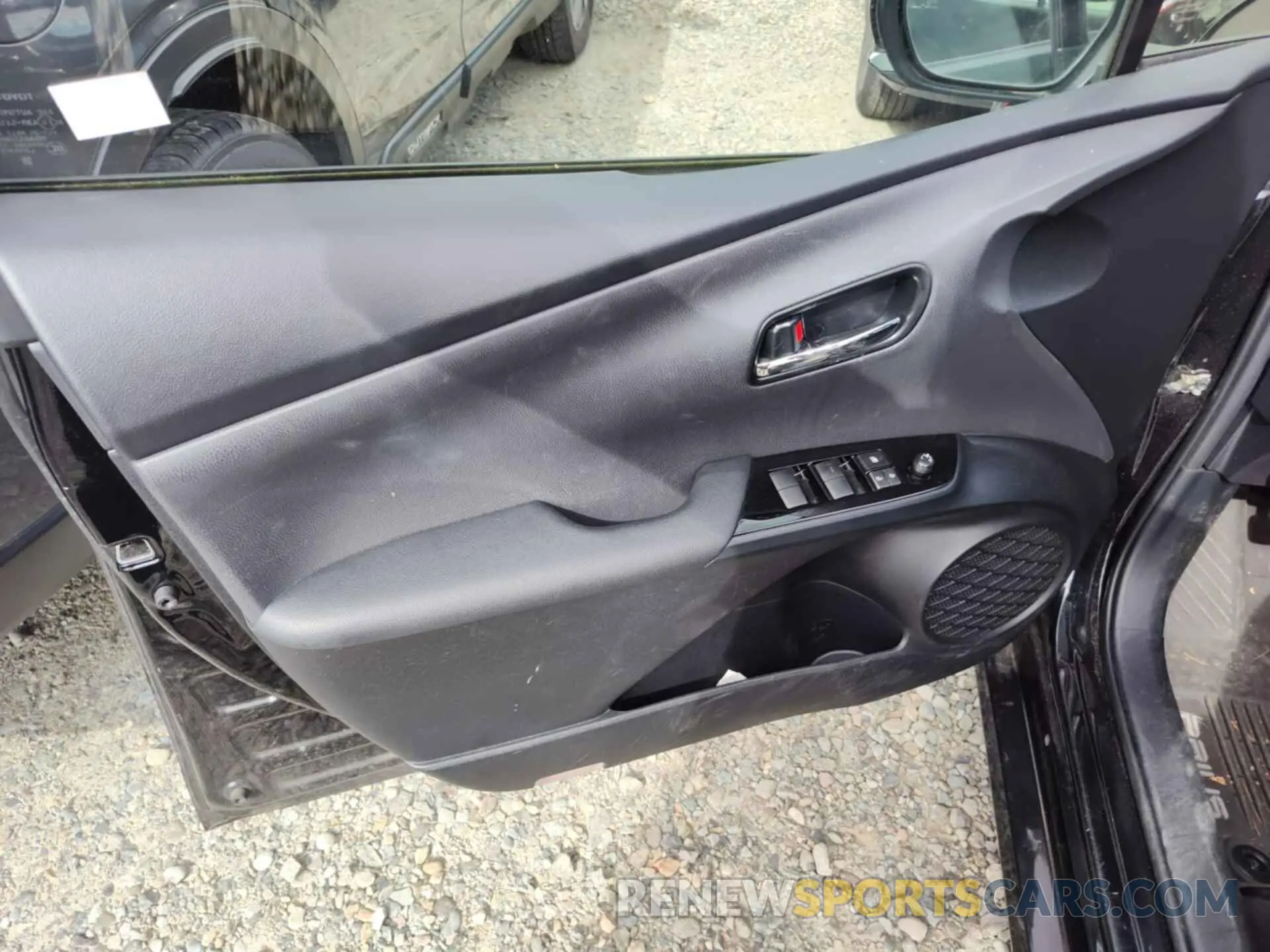 24 Photograph of a damaged car JTDKAMFU6M3136239 TOYOTA PRIUS 2021