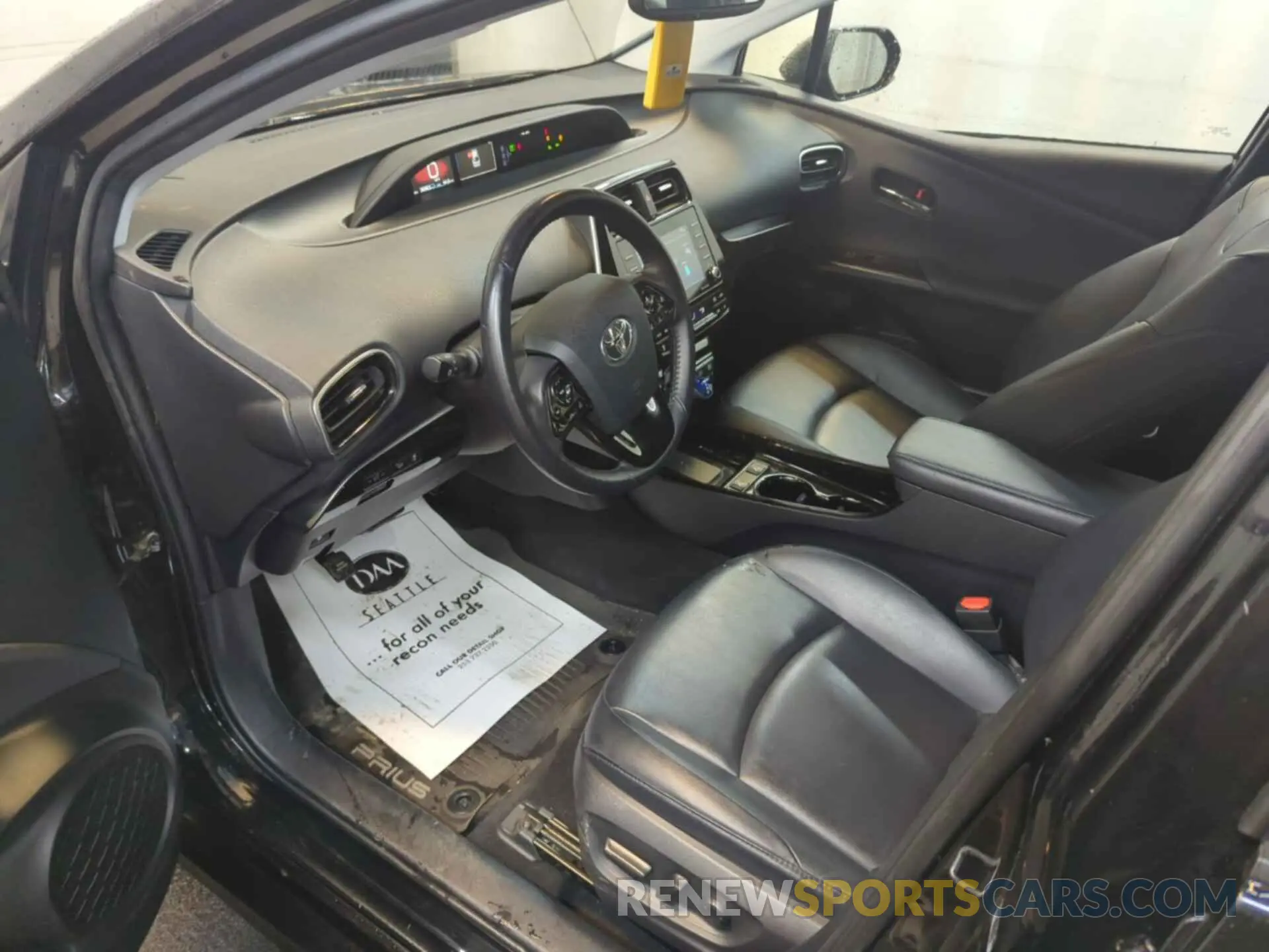 39 Photograph of a damaged car JTDKAMFU6M3136239 TOYOTA PRIUS 2021