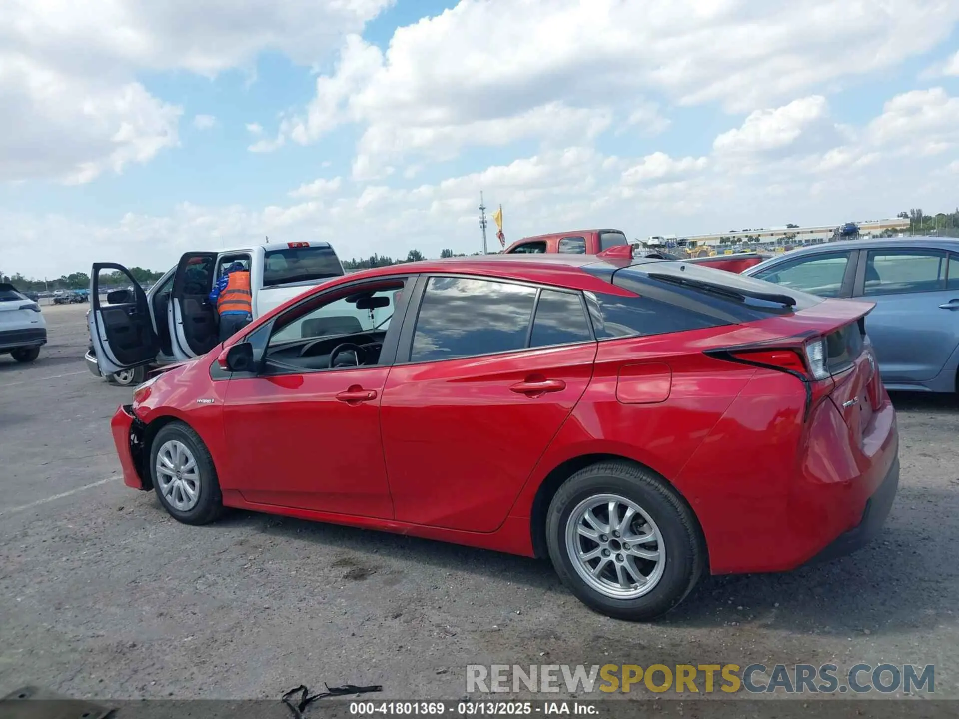 15 Фотография поврежденного автомобиля JTDKAMFU6M3148195 TOYOTA PRIUS 2021