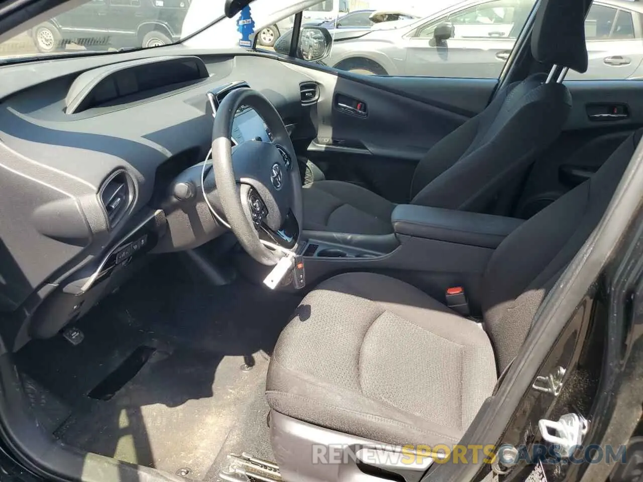7 Фотография поврежденного автомобиля JTDKAMFU6M3150108 TOYOTA PRIUS 2021