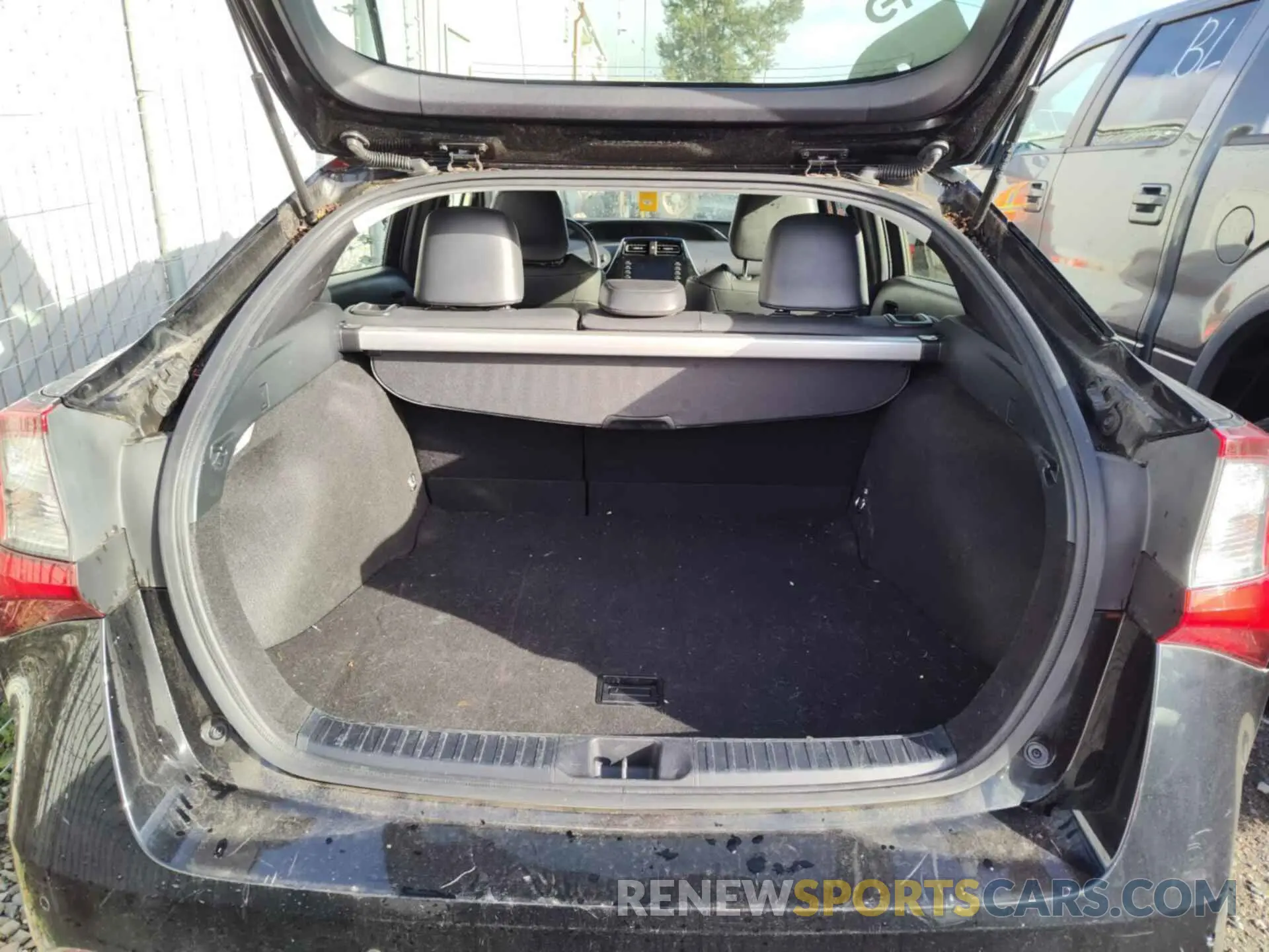 14 Фотография поврежденного автомобиля JTDKAMFU7M3136329 TOYOTA PRIUS 2021