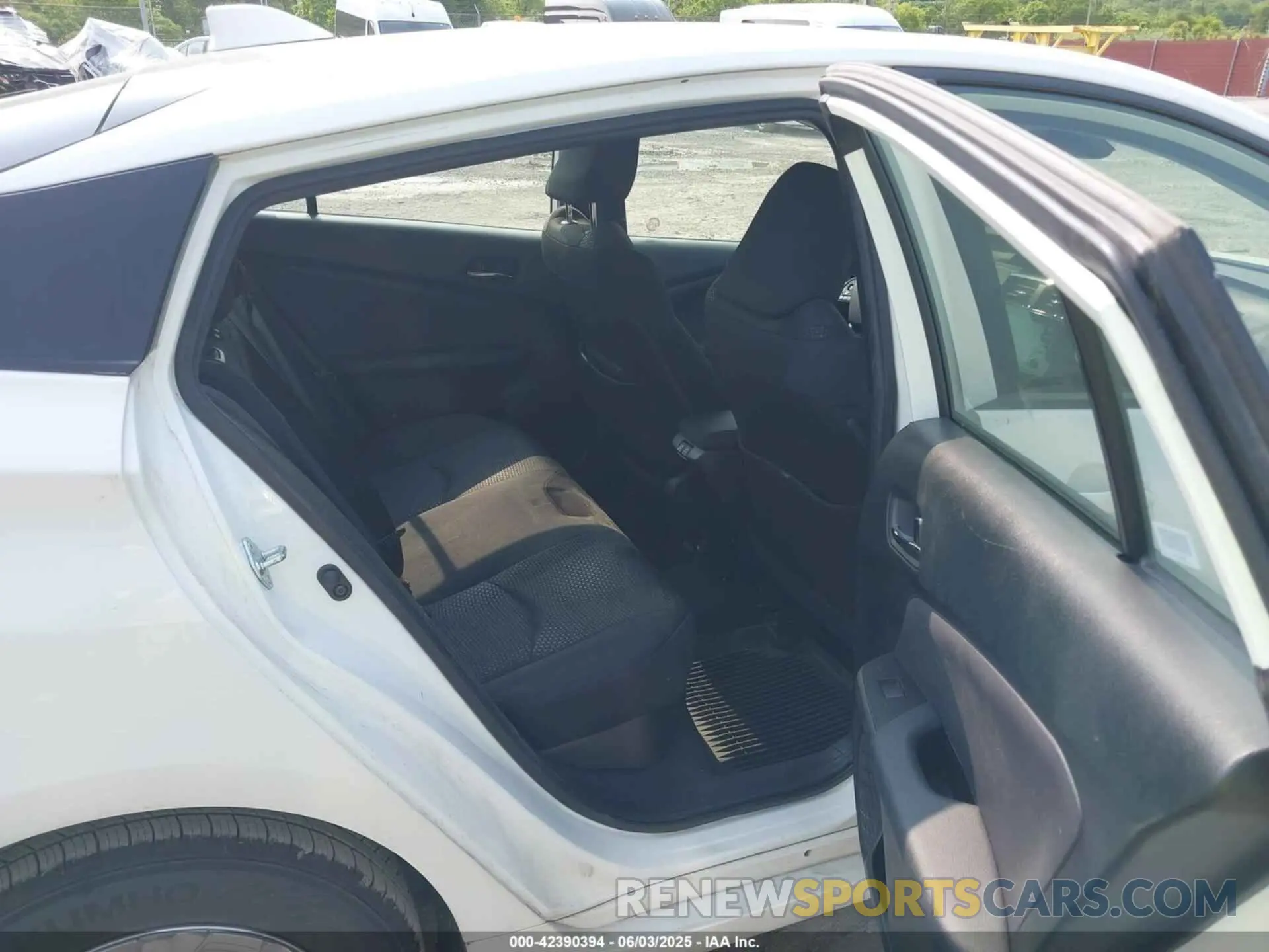 8 Photograph of a damaged car JTDKAMFU7M3147668 TOYOTA PRIUS 2021