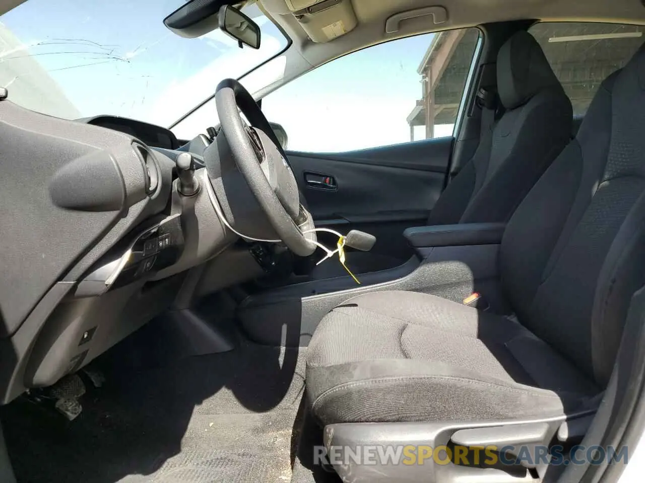 7 Photograph of a damaged car JTDKAMFU9M3128216 TOYOTA PRIUS 2021