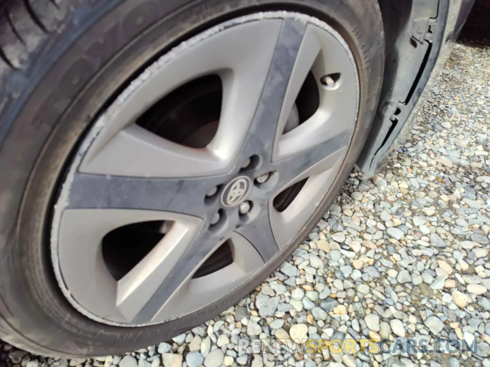 31 Photograph of a damaged car JTDKAMFU9M3136431 TOYOTA PRIUS 2021