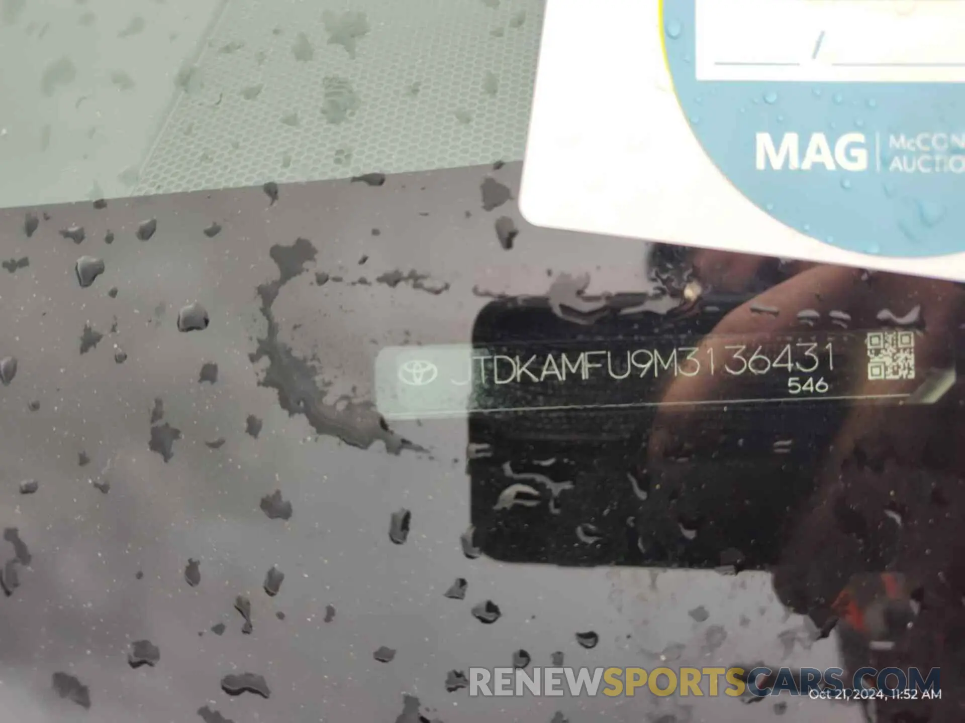 33 Photograph of a damaged car JTDKAMFU9M3136431 TOYOTA PRIUS 2021