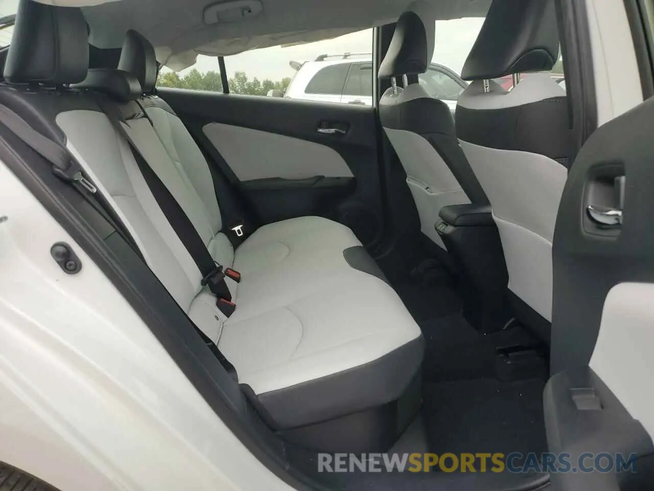 10 Photograph of a damaged car JTDKAMFU9M3140740 TOYOTA PRIUS 2021