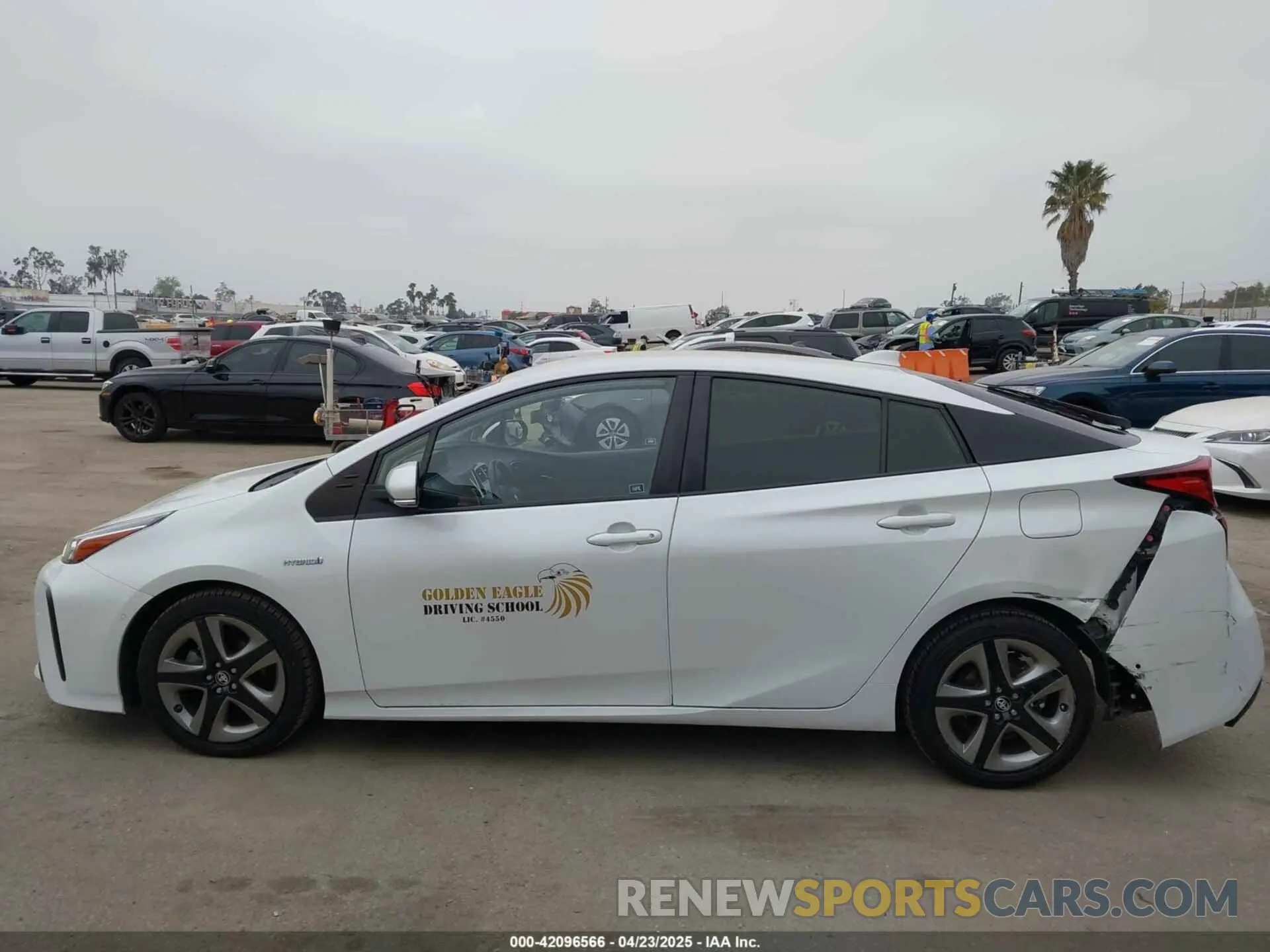 14 Фотография поврежденного автомобиля JTDKAMFUXM3126703 TOYOTA PRIUS 2021