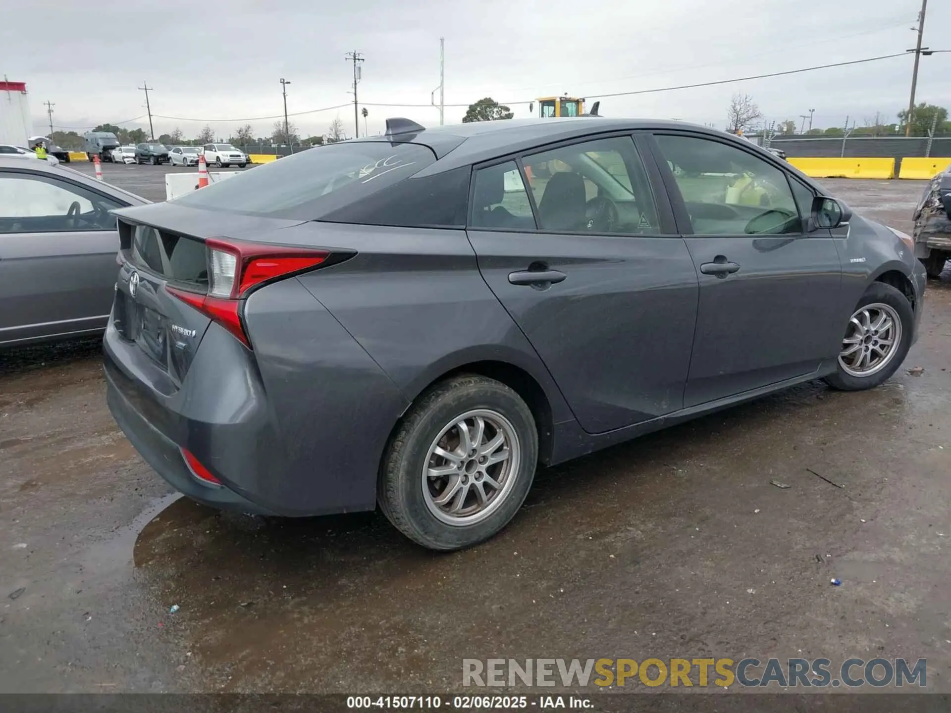 4 Фотография поврежденного автомобиля JTDKAMFUXM3143646 TOYOTA PRIUS 2021