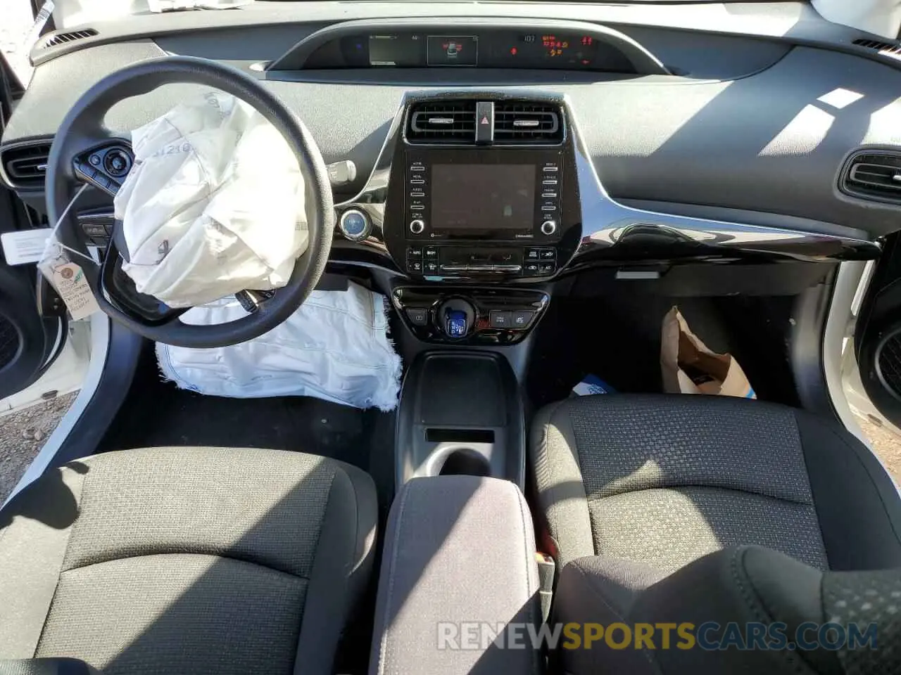 8 Фотография поврежденного автомобиля JTDKAMFUXM3150371 TOYOTA PRIUS 2021