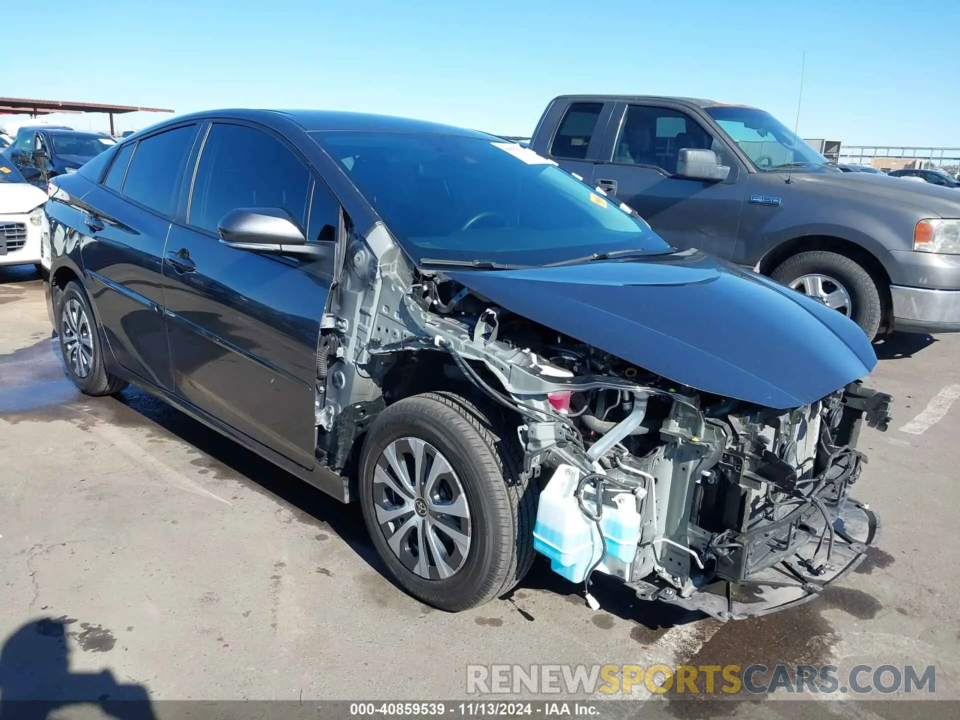 1 Фотография поврежденного автомобиля JTDL9MFU1M3022890 TOYOTA PRIUS 2021