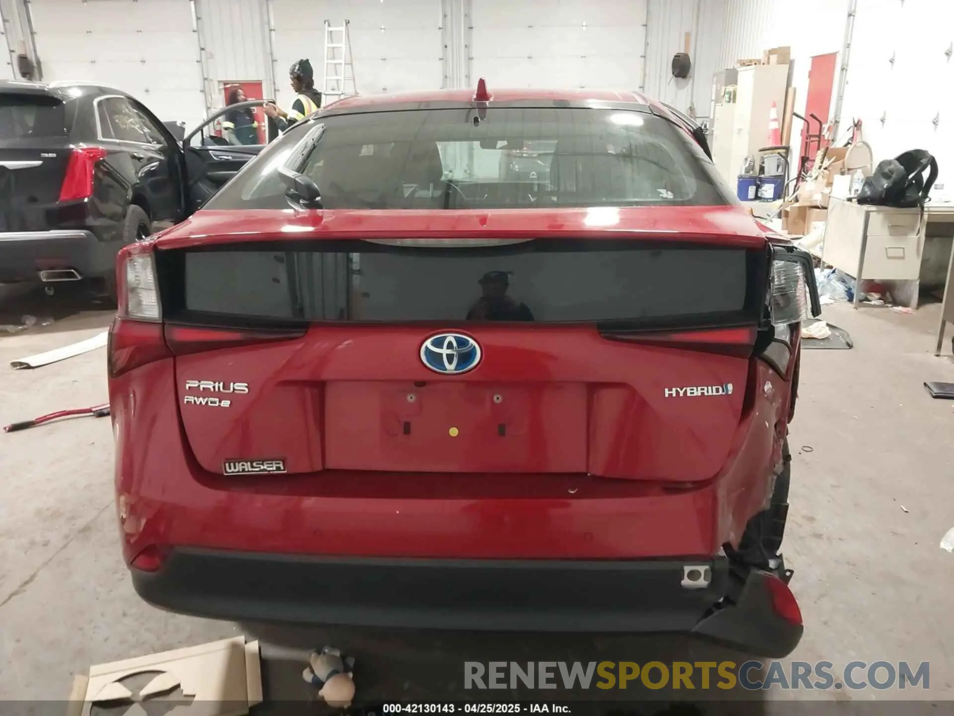 16 Photograph of a damaged car JTDL9MFU1M3025871 TOYOTA PRIUS 2021