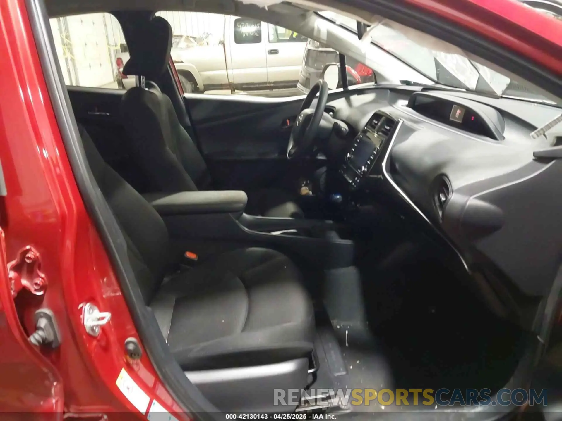 5 Photograph of a damaged car JTDL9MFU1M3025871 TOYOTA PRIUS 2021