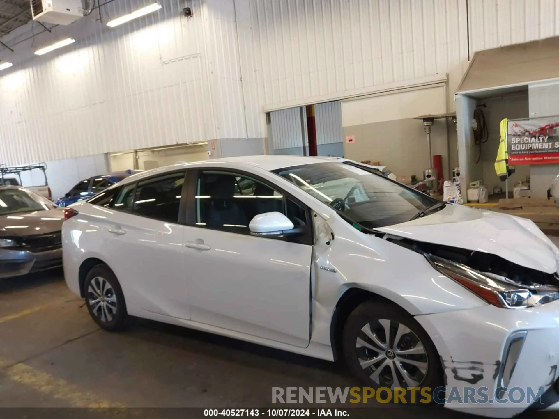 13 Фотография поврежденного автомобиля JTDL9MFU1M3028916 TOYOTA PRIUS 2021
