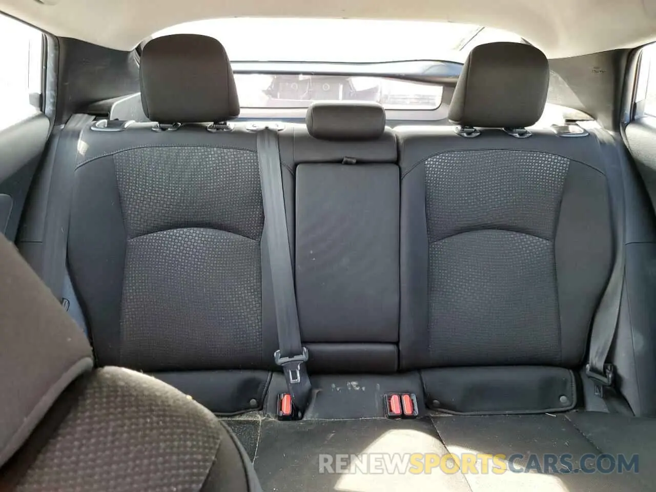 10 Photograph of a damaged car JTDL9MFU1M3031184 TOYOTA PRIUS 2021