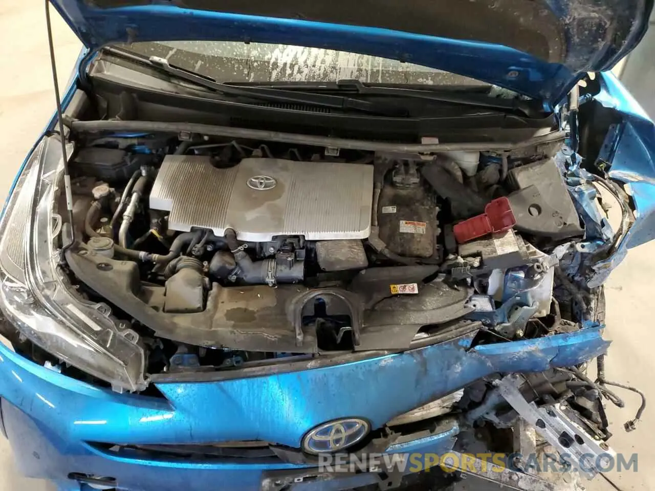 11 Photograph of a damaged car JTDL9MFU2M3029444 TOYOTA PRIUS 2021