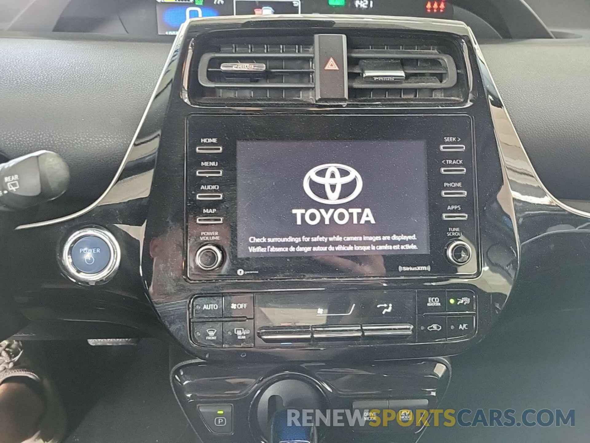 18 Photograph of a damaged car JTDL9MFU2M3030867 TOYOTA PRIUS 2021