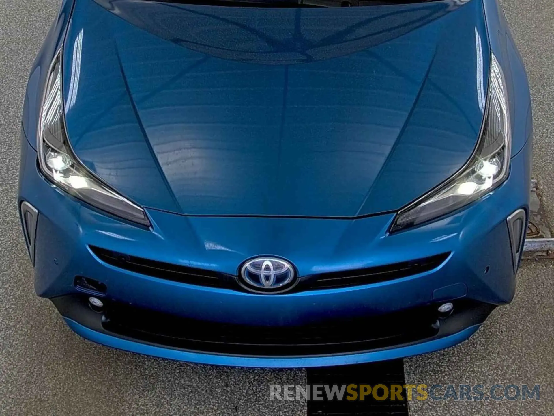 19 Photograph of a damaged car JTDL9MFU2M3030867 TOYOTA PRIUS 2021