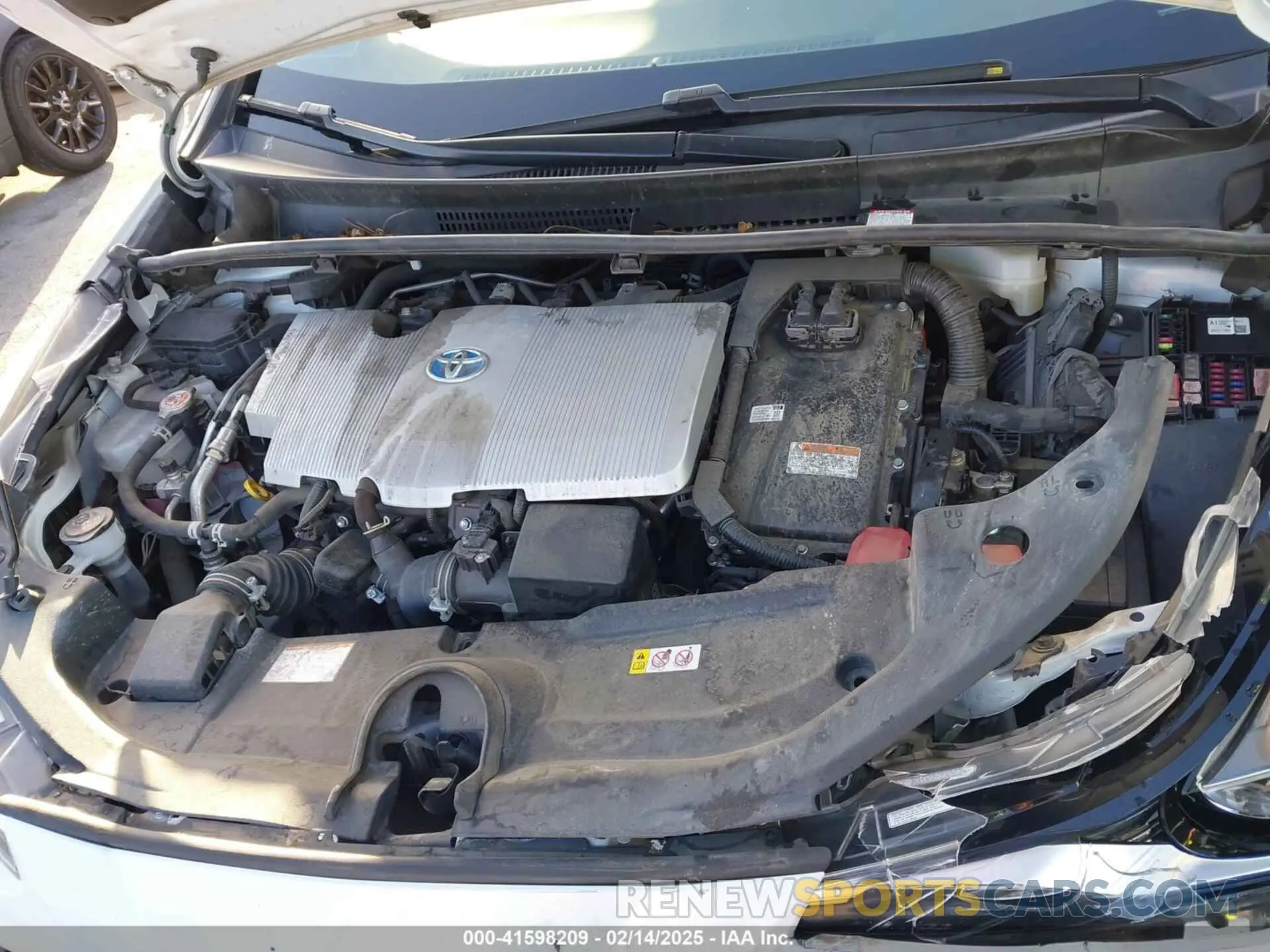 10 Photograph of a damaged car JTDL9MFU8M3027617 TOYOTA PRIUS 2021