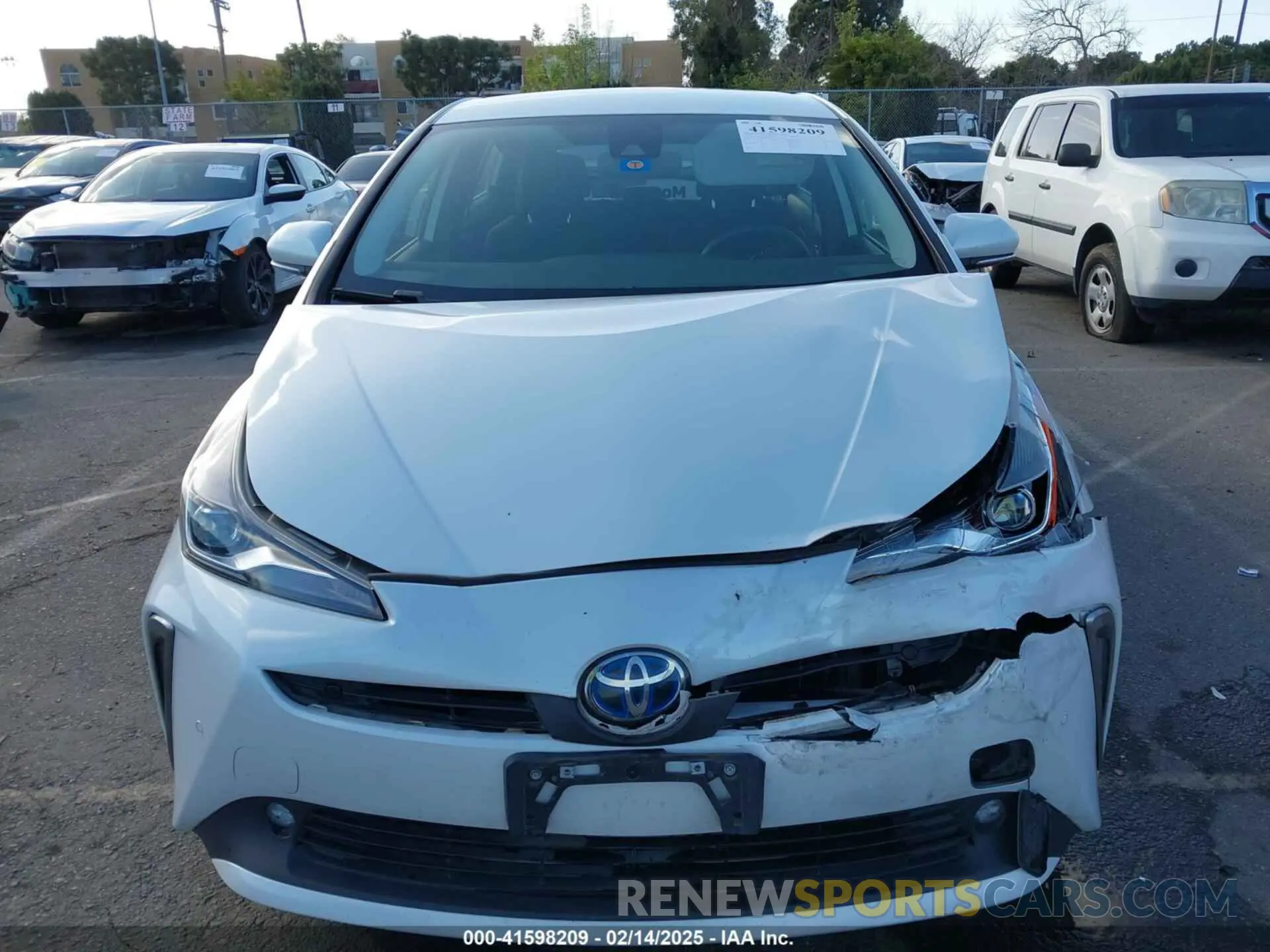 12 Photograph of a damaged car JTDL9MFU8M3027617 TOYOTA PRIUS 2021