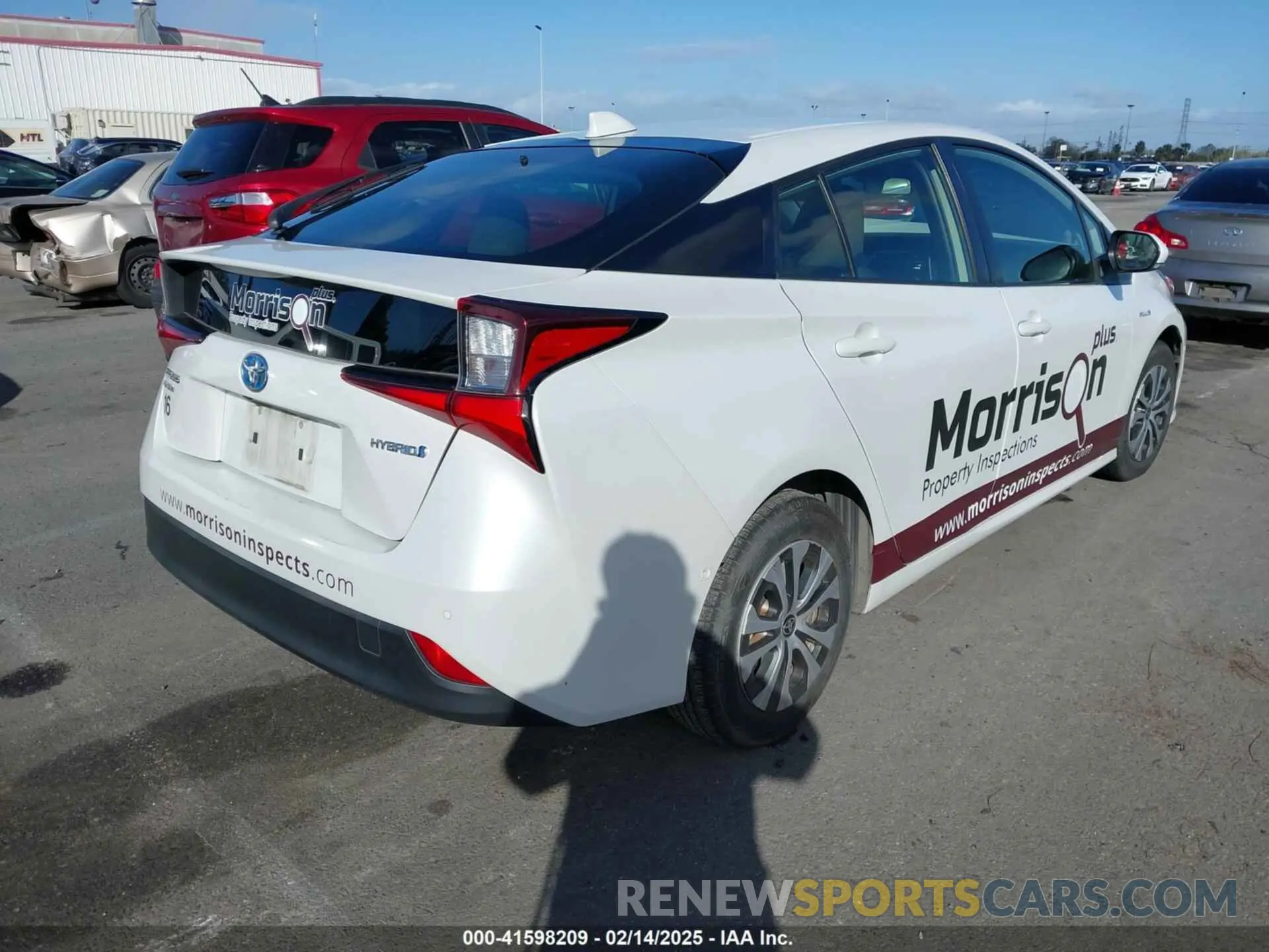 4 Photograph of a damaged car JTDL9MFU8M3027617 TOYOTA PRIUS 2021