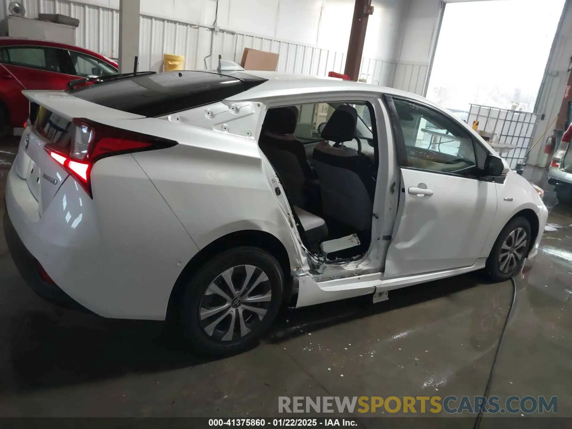 14 Фотография поврежденного автомобиля JTDL9MFU9M3025214 TOYOTA PRIUS 2021