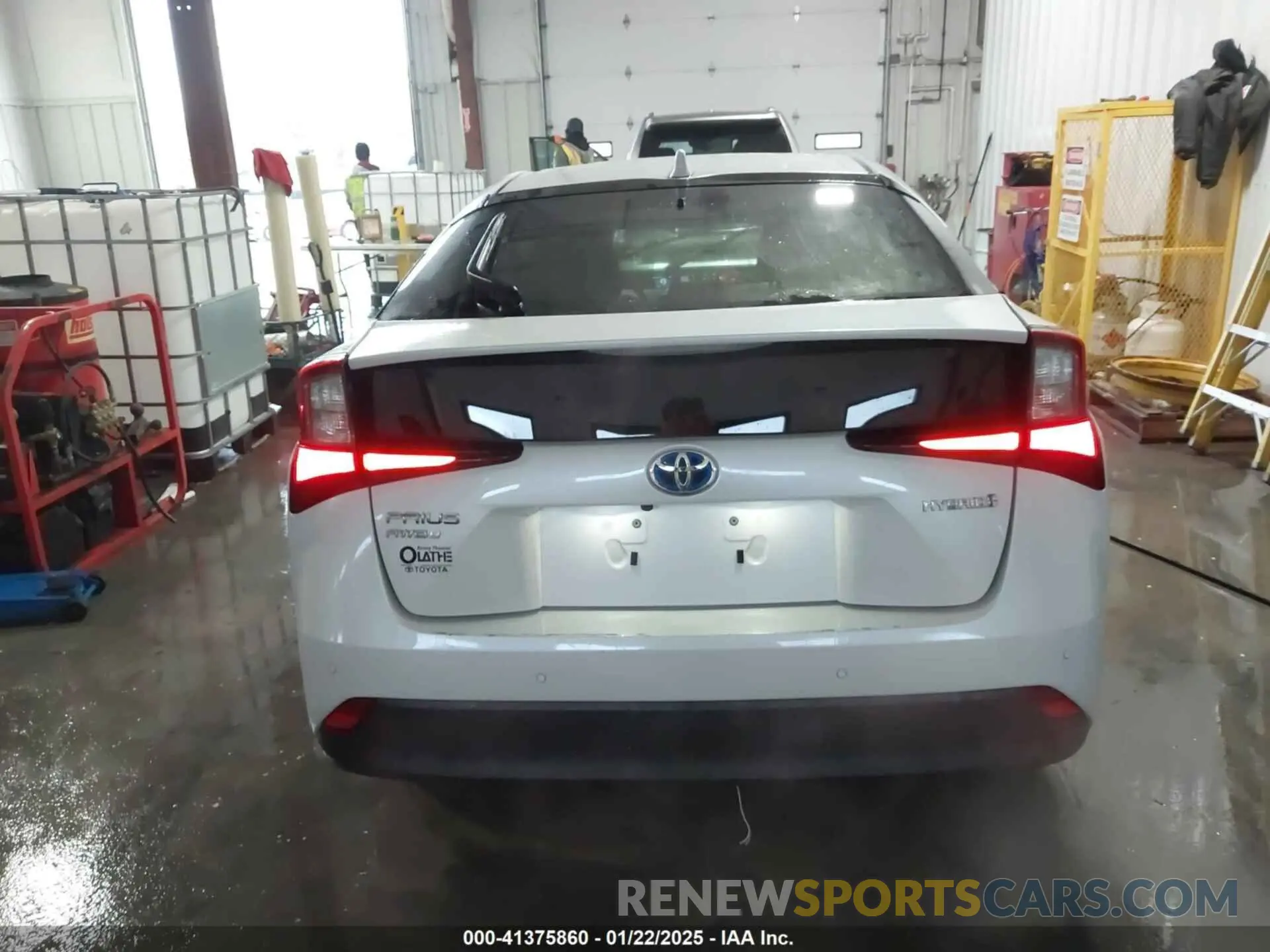17 Фотография поврежденного автомобиля JTDL9MFU9M3025214 TOYOTA PRIUS 2021