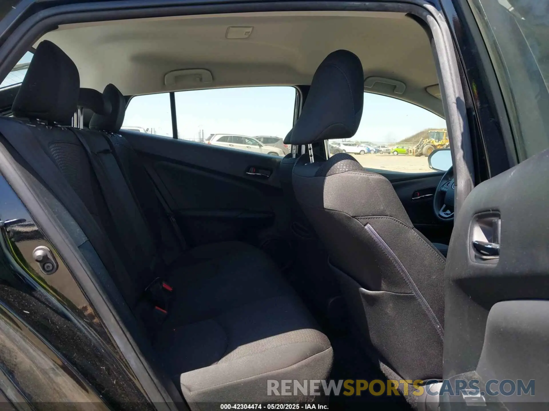 8 Photograph of a damaged car JTDL9MFUXM3024282 TOYOTA PRIUS 2021