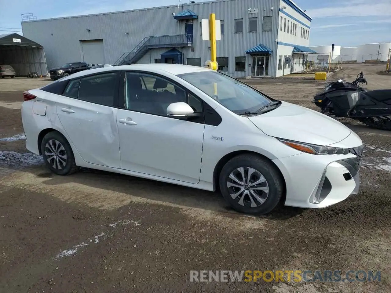 4 Фотография поврежденного автомобиля JTDKAMFP4N3203061 TOYOTA PRIUS 2022