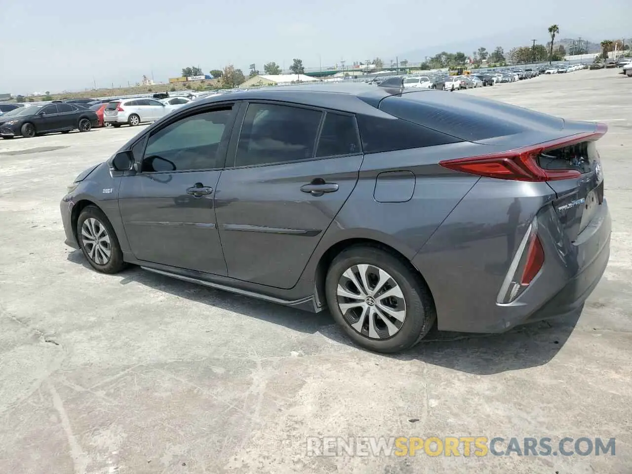 2 Фотография поврежденного автомобиля JTDKAMFP7N3210649 TOYOTA PRIUS 2022