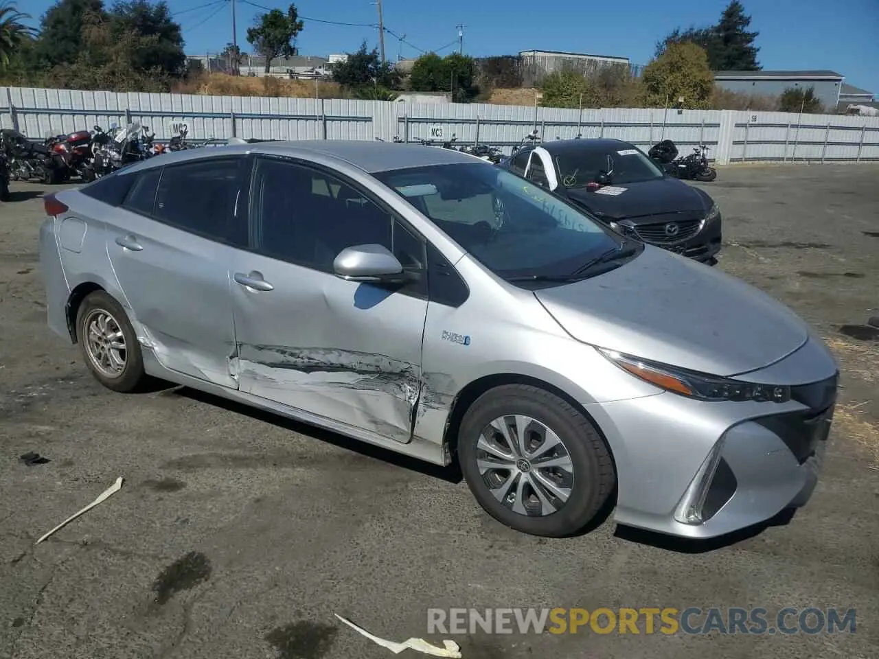 4 Photograph of a damaged car JTDKAMFP9N3221166 TOYOTA PRIUS 2022
