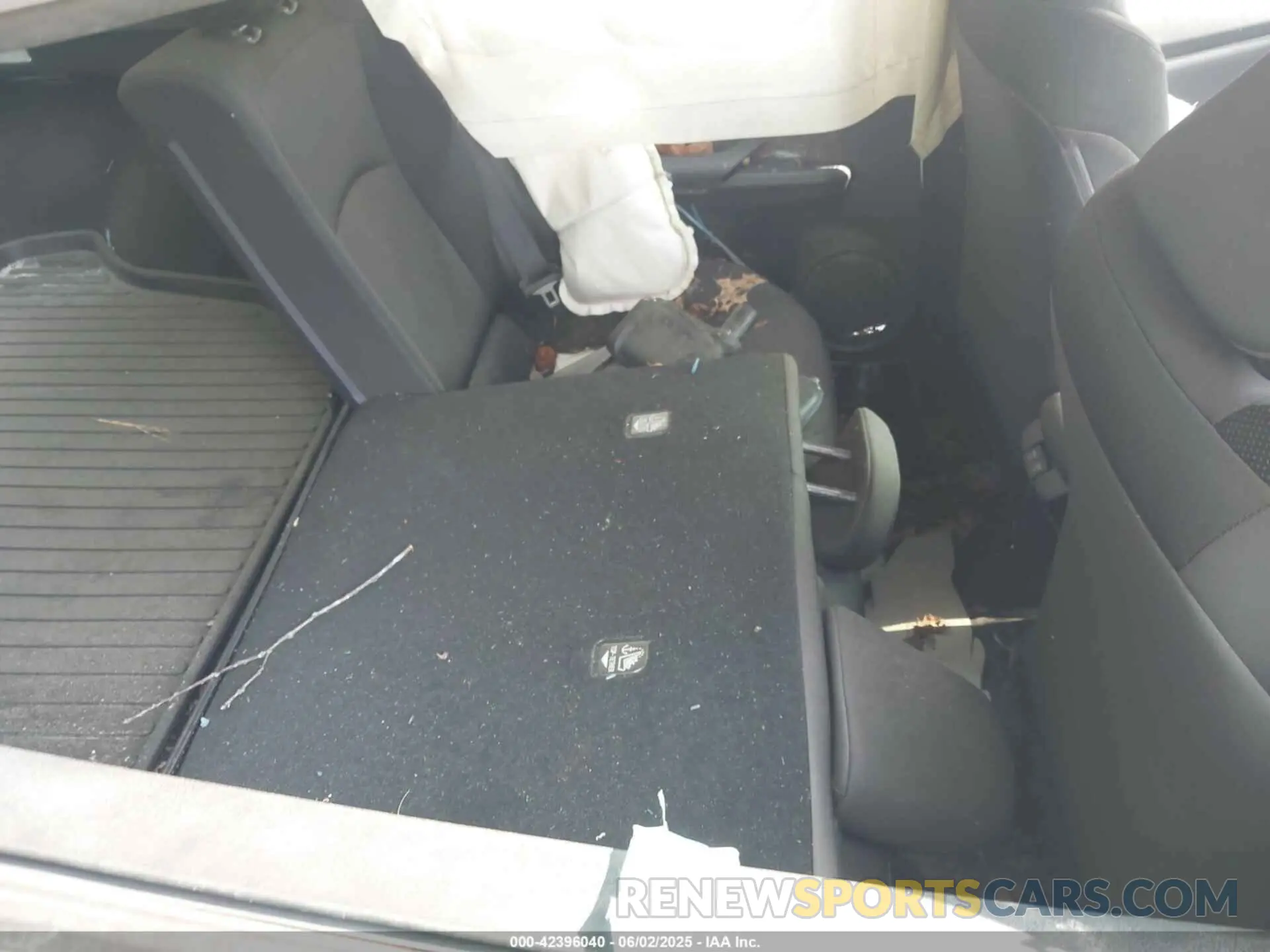 8 Photograph of a damaged car JTDKAMFU0N3159601 TOYOTA PRIUS 2022