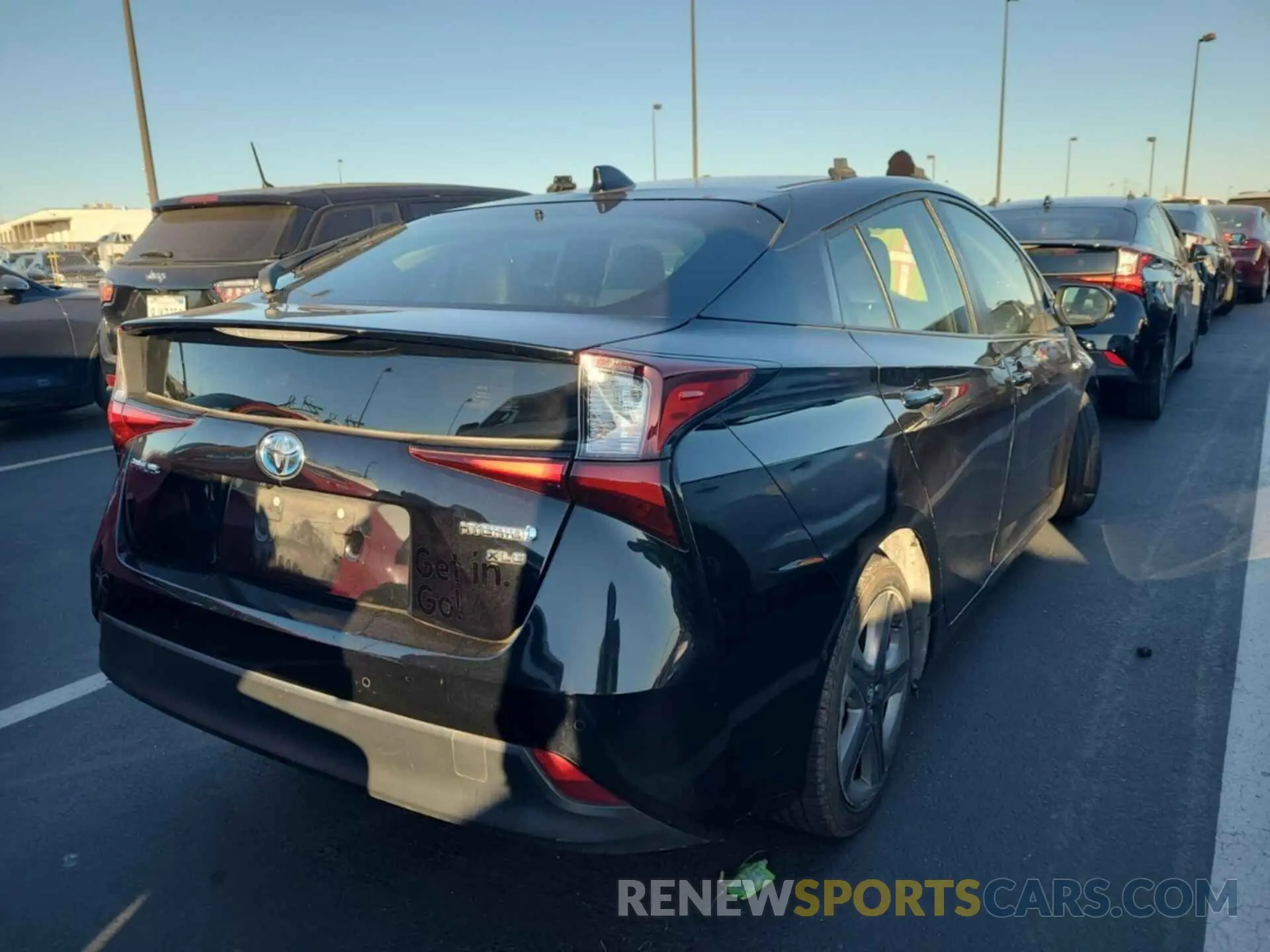 8 Photograph of a damaged car JTDKAMFU0N3159985 TOYOTA PRIUS 2022