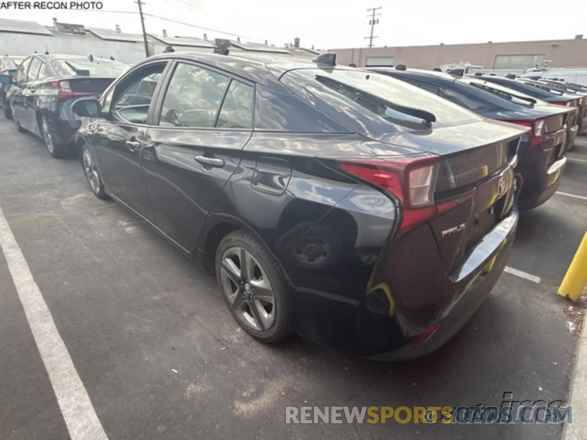 17 Фотография поврежденного автомобиля JTDKAMFU0N3178813 TOYOTA PRIUS 2022