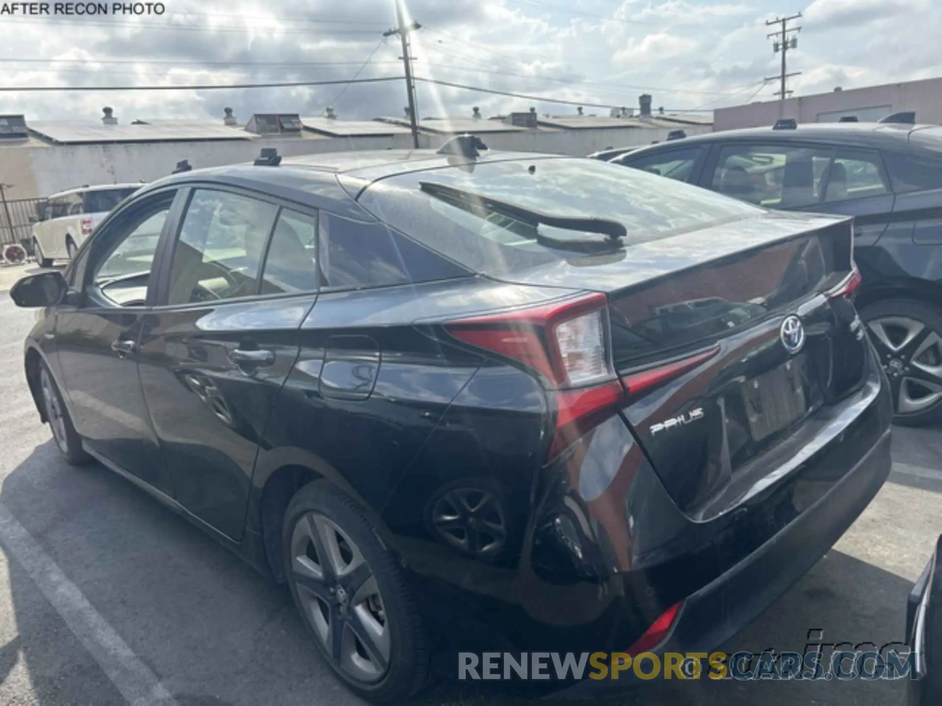 4 Фотография поврежденного автомобиля JTDKAMFU0N3180187 TOYOTA PRIUS 2022