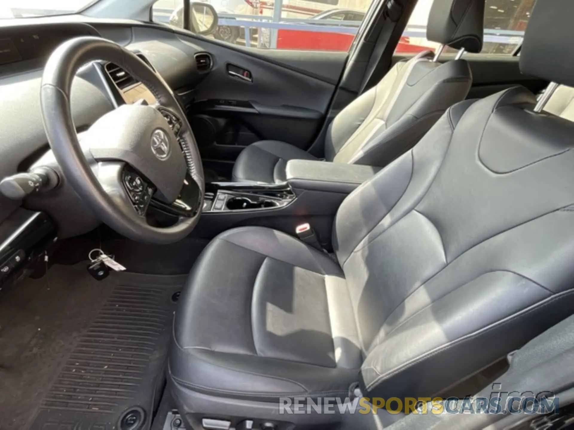 1 Фотография поврежденного автомобиля JTDKAMFU0N3180562 TOYOTA PRIUS 2022
