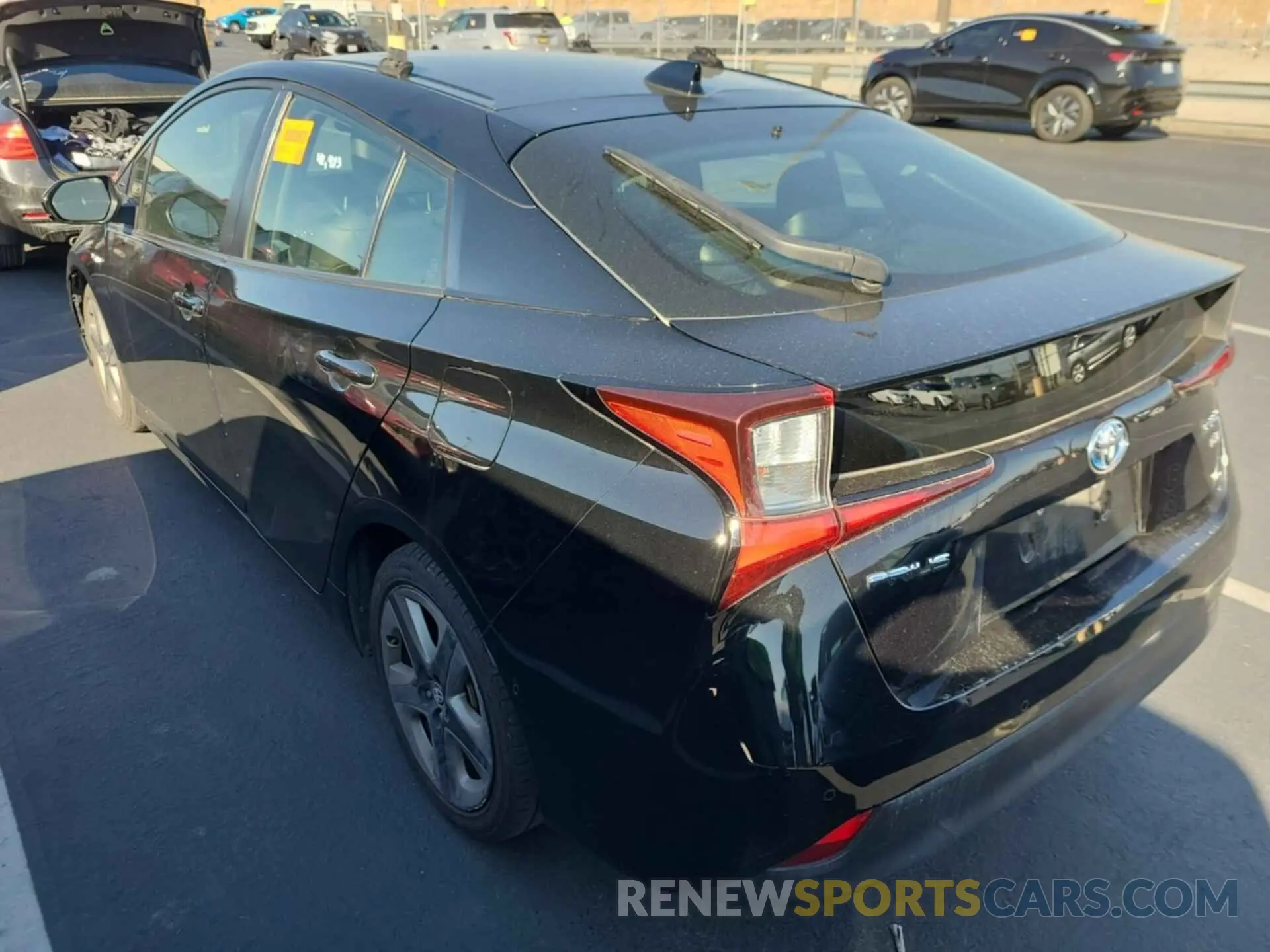 2 Фотография поврежденного автомобиля JTDKAMFU1N3159932 TOYOTA PRIUS 2022