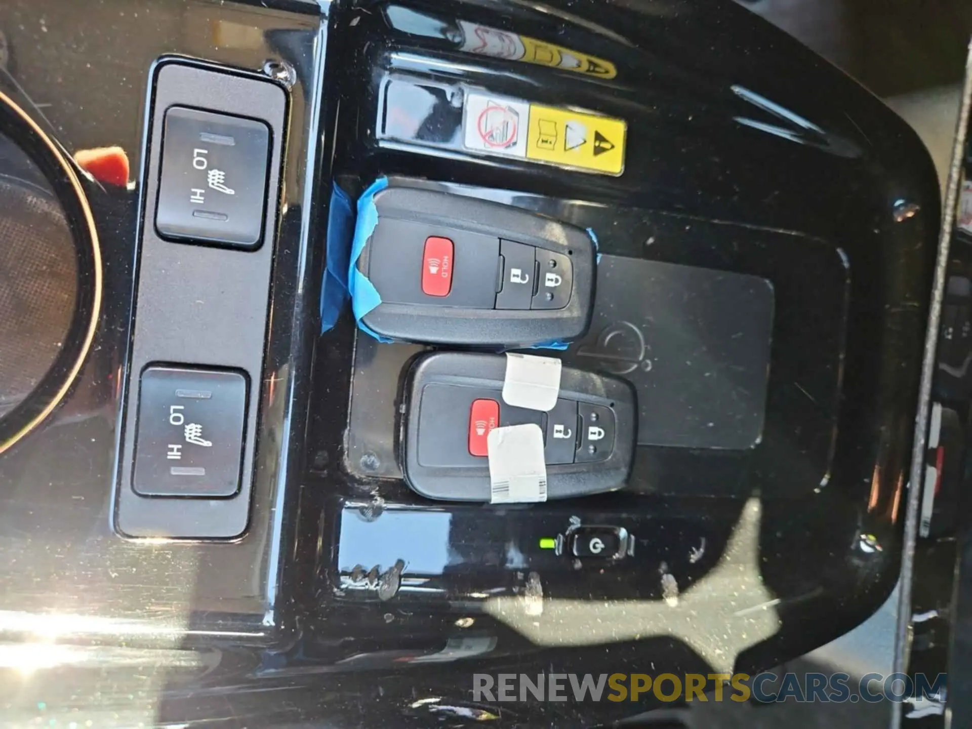 11 Фотография поврежденного автомобиля JTDKAMFU1N3159980 TOYOTA PRIUS 2022