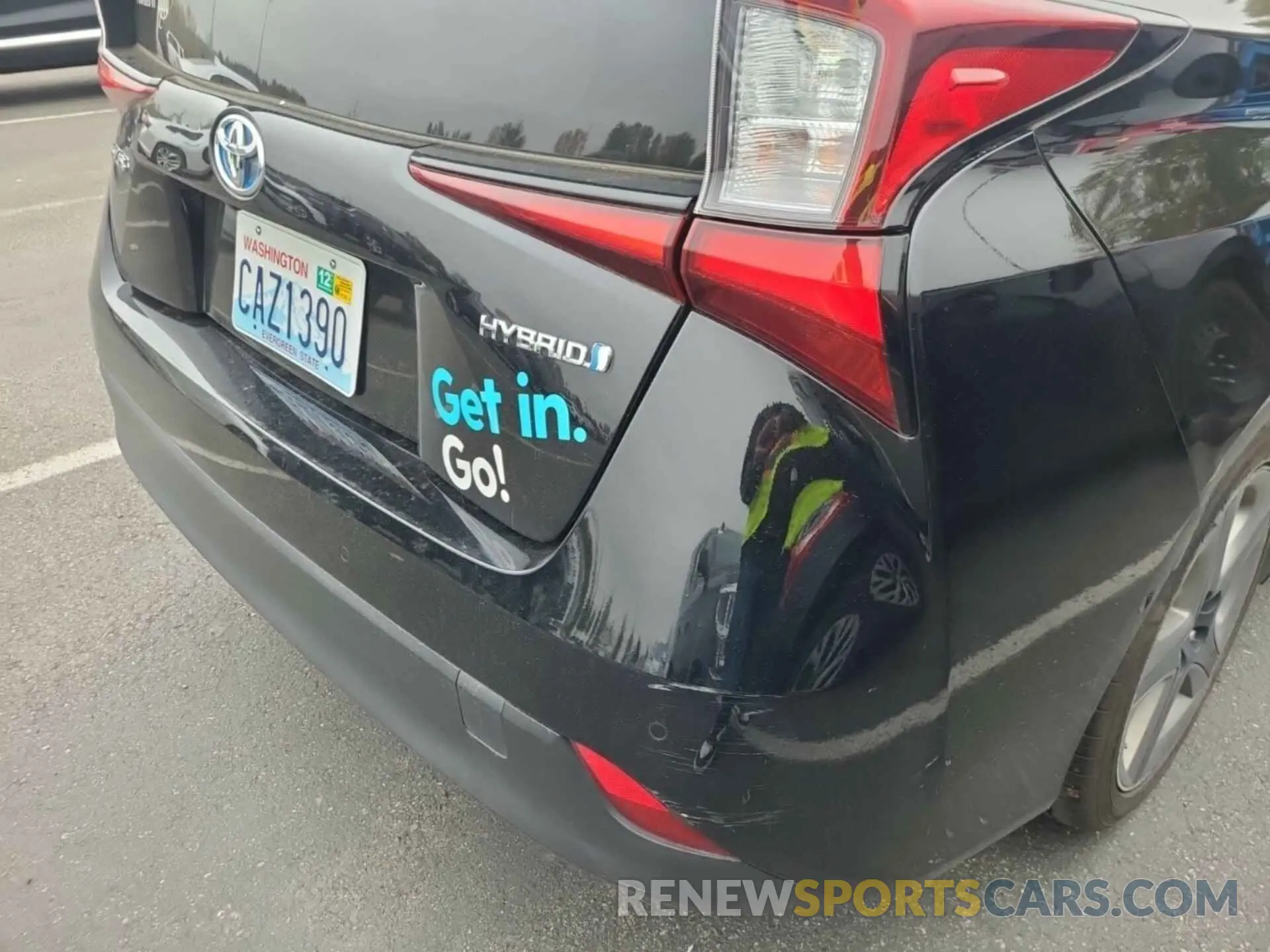 19 Photograph of a damaged car JTDKAMFU1N3160787 TOYOTA PRIUS 2022