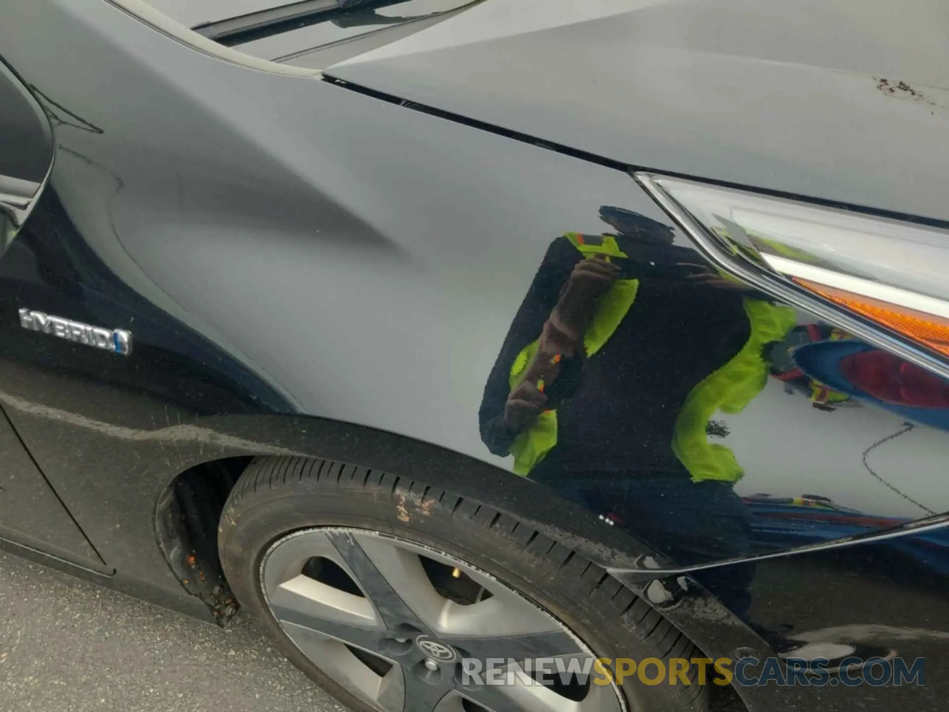 9 Photograph of a damaged car JTDKAMFU1N3160787 TOYOTA PRIUS 2022